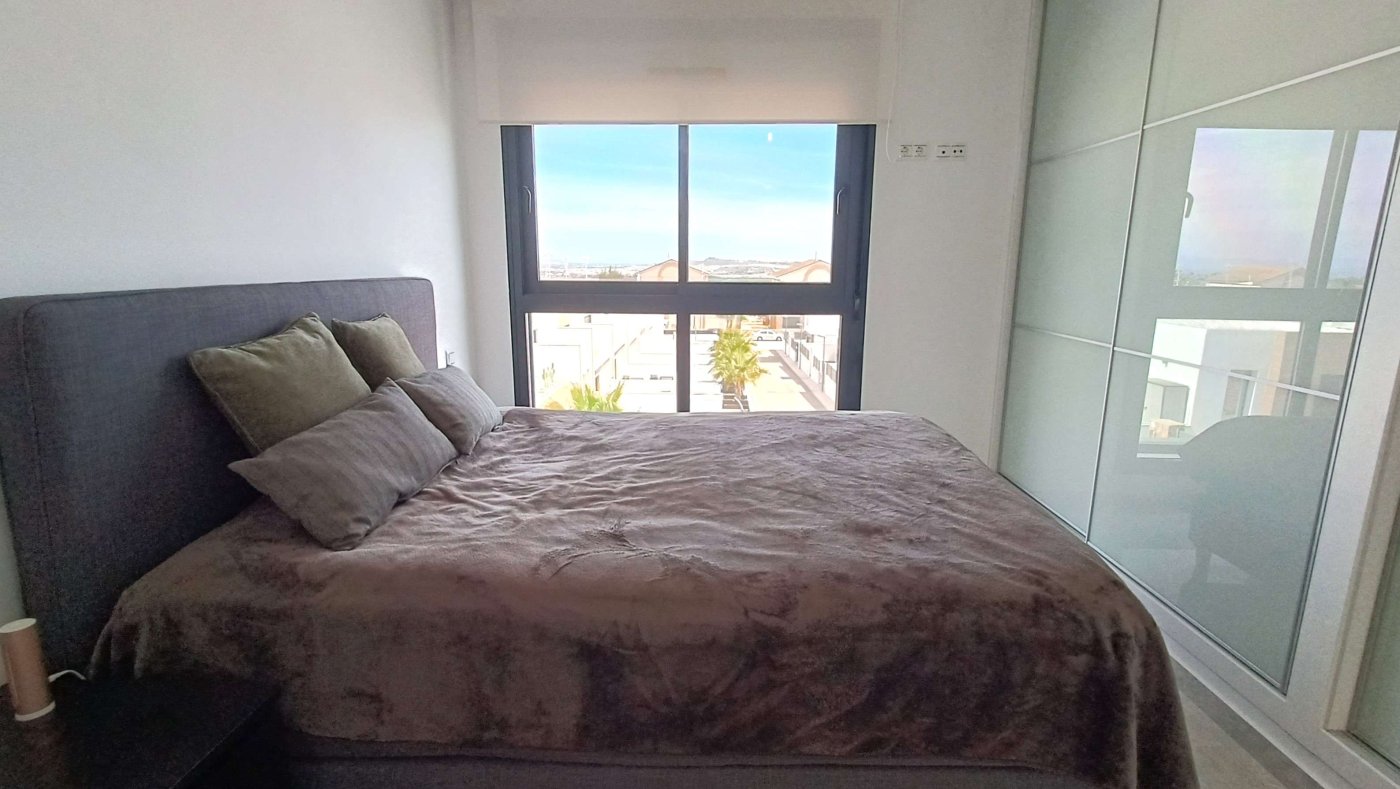 For sale - 3 Bedroom 4 Bathroom Villa in Algorfa - Inland  - Alicante