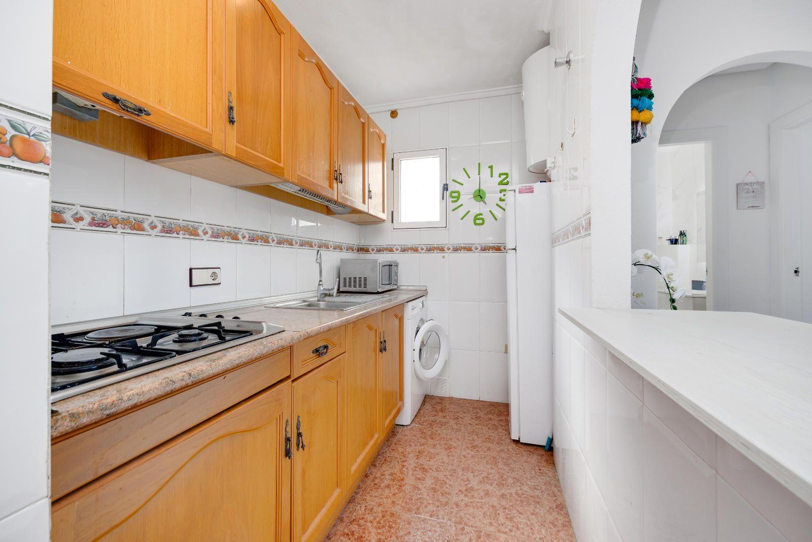 For sale - 2 Bedroom 1 Bathroom Penthouse in Torrevieja - Centro  - Alicante