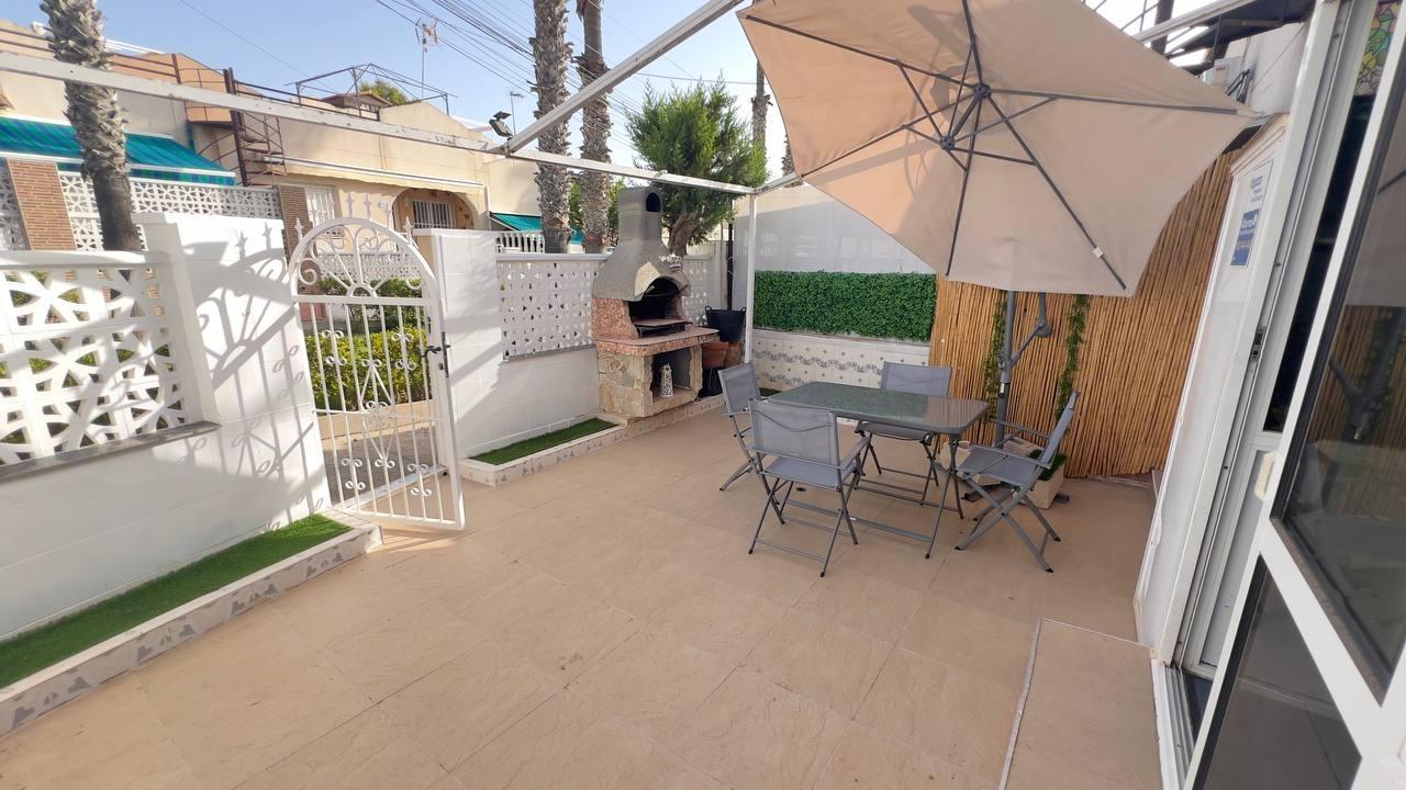 For sale - 3 Bedroom 1 Bathroom Bungalow in Torrevieja - Los Balcones  - Alicante