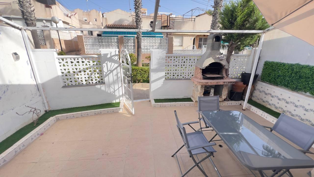 For sale - 3 Bedroom 1 Bathroom Bungalow in Torrevieja - Los Balcones  - Alicante