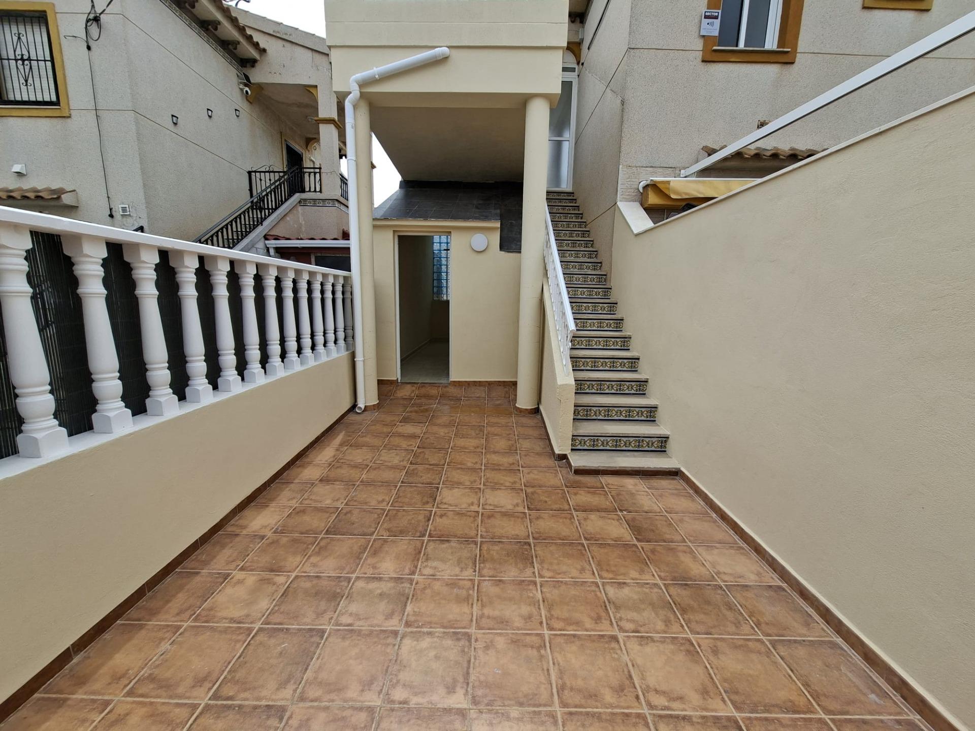 For sale - 2 Bedroom 1 Bathroom Bungalow in Orihuela Costa - Punta Prima  - Alicante