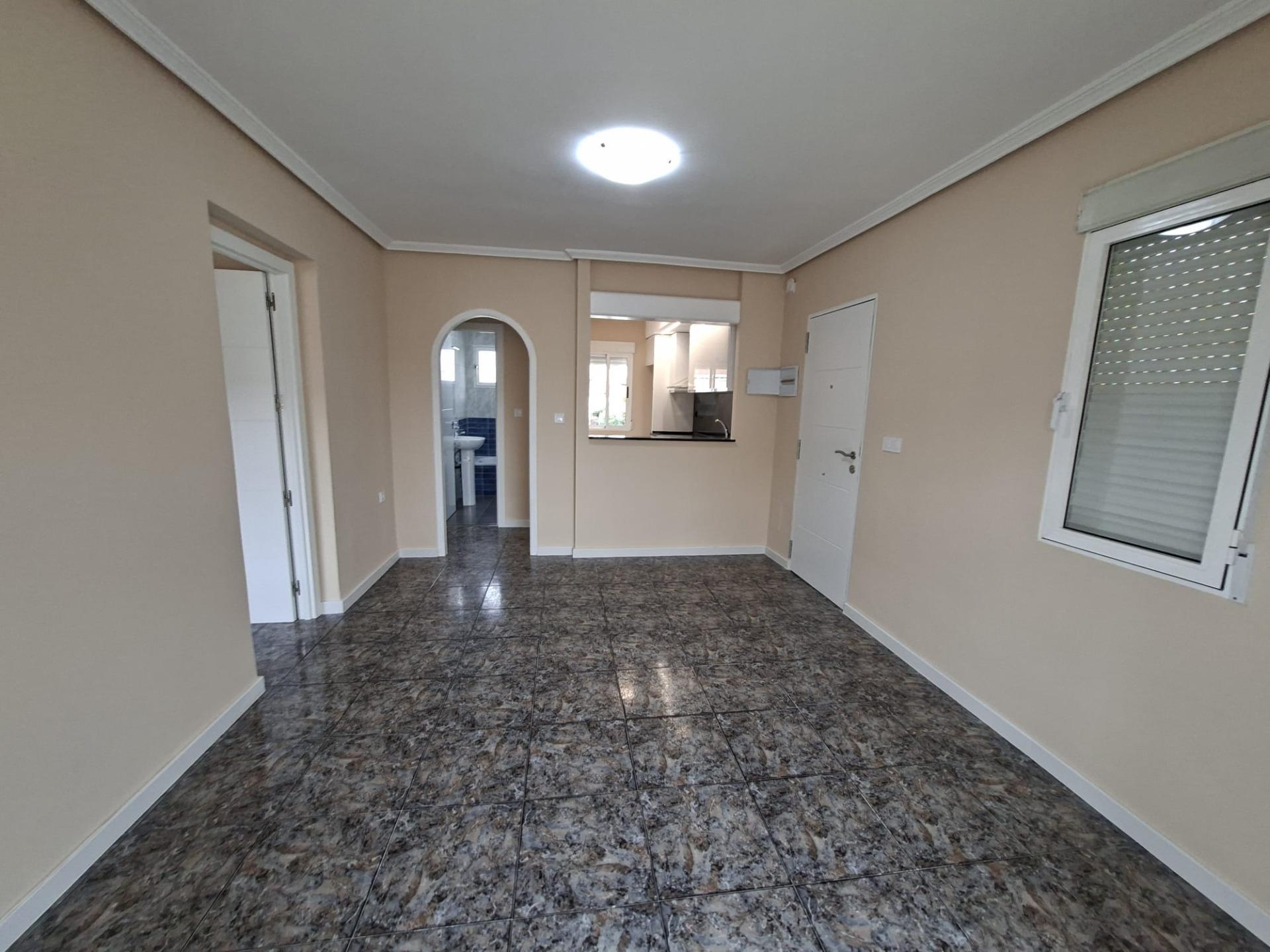 For sale - 2 Bedroom 1 Bathroom Bungalow in Orihuela Costa - Punta Prima  - Alicante