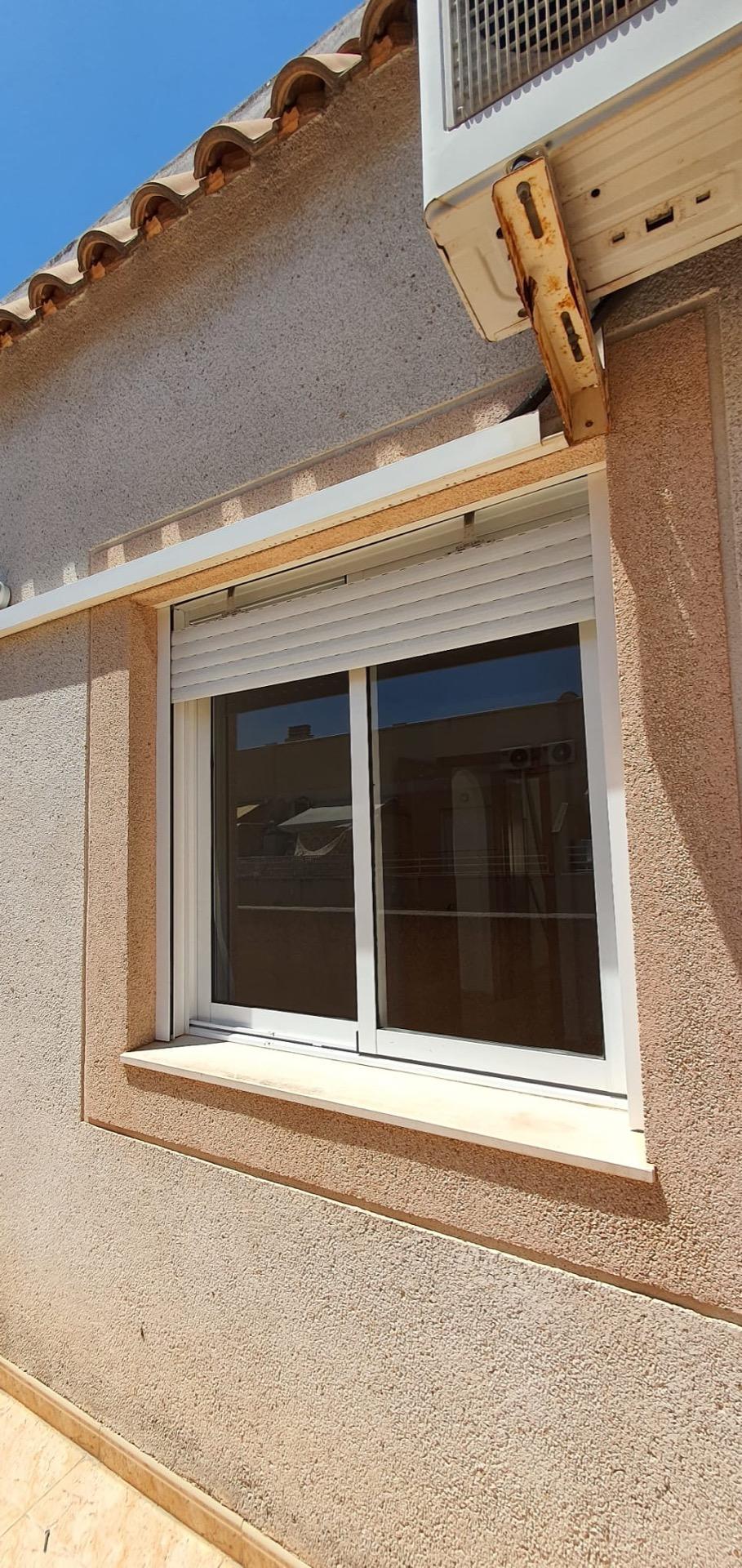 For sale - 2 Bedroom 1 Bathroom Penthouse in Torrevieja - Centro  - Alicante