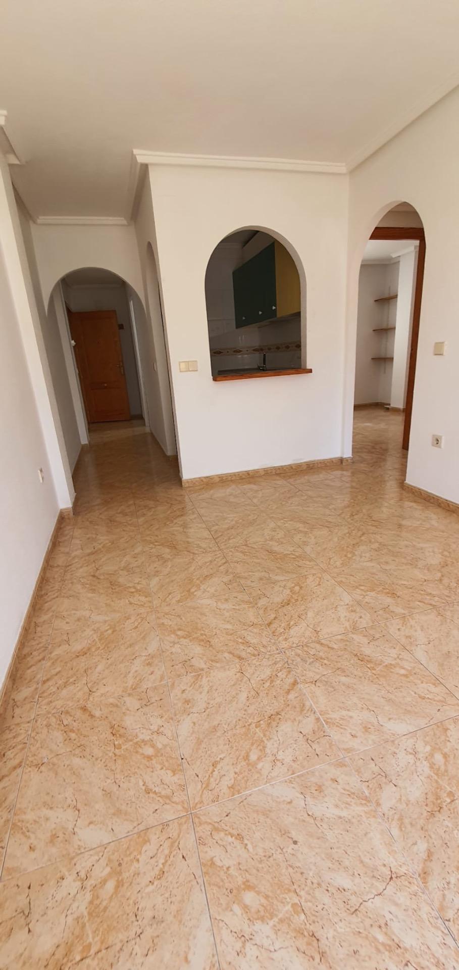 For sale - 2 Bedroom 1 Bathroom Penthouse in Torrevieja - Centro  - Alicante