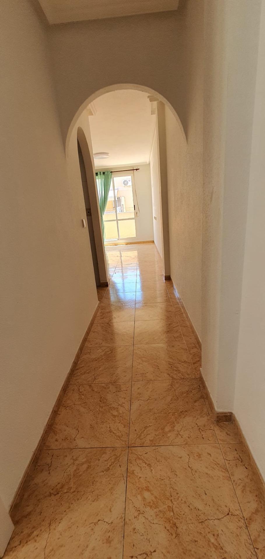 For sale - 2 Bedroom 1 Bathroom Penthouse in Torrevieja - Centro  - Alicante