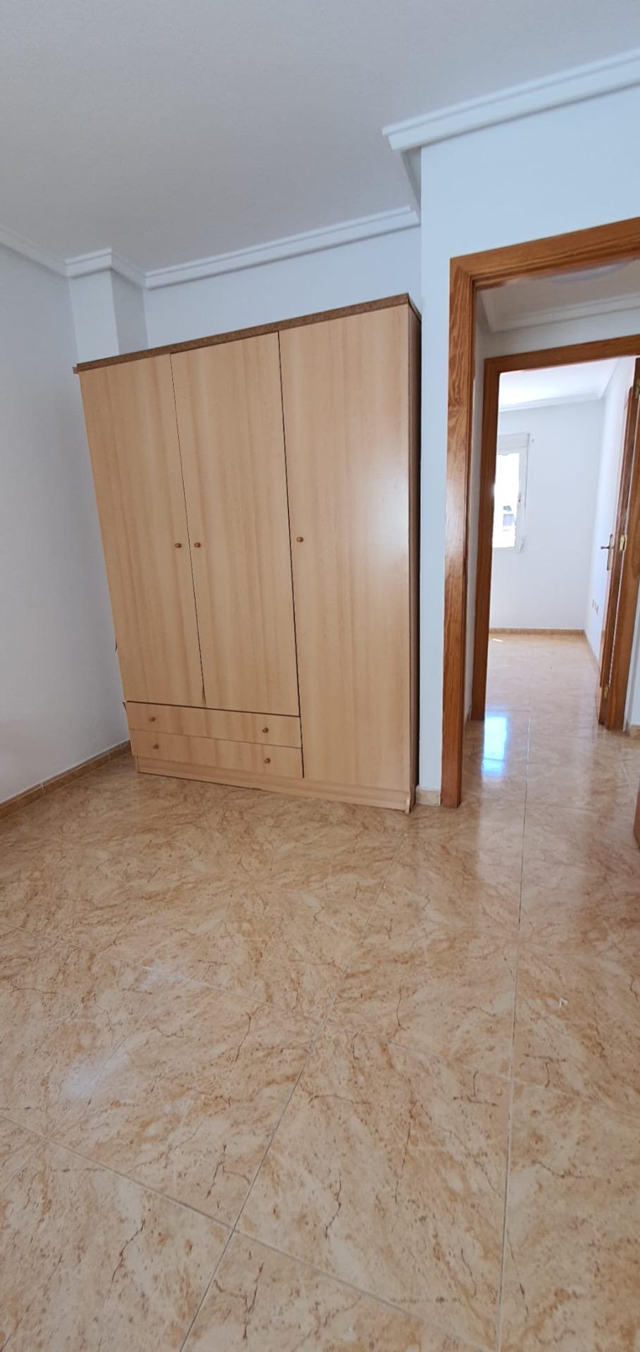 For sale - 2 Bedroom 1 Bathroom Penthouse in Torrevieja - Centro  - Alicante