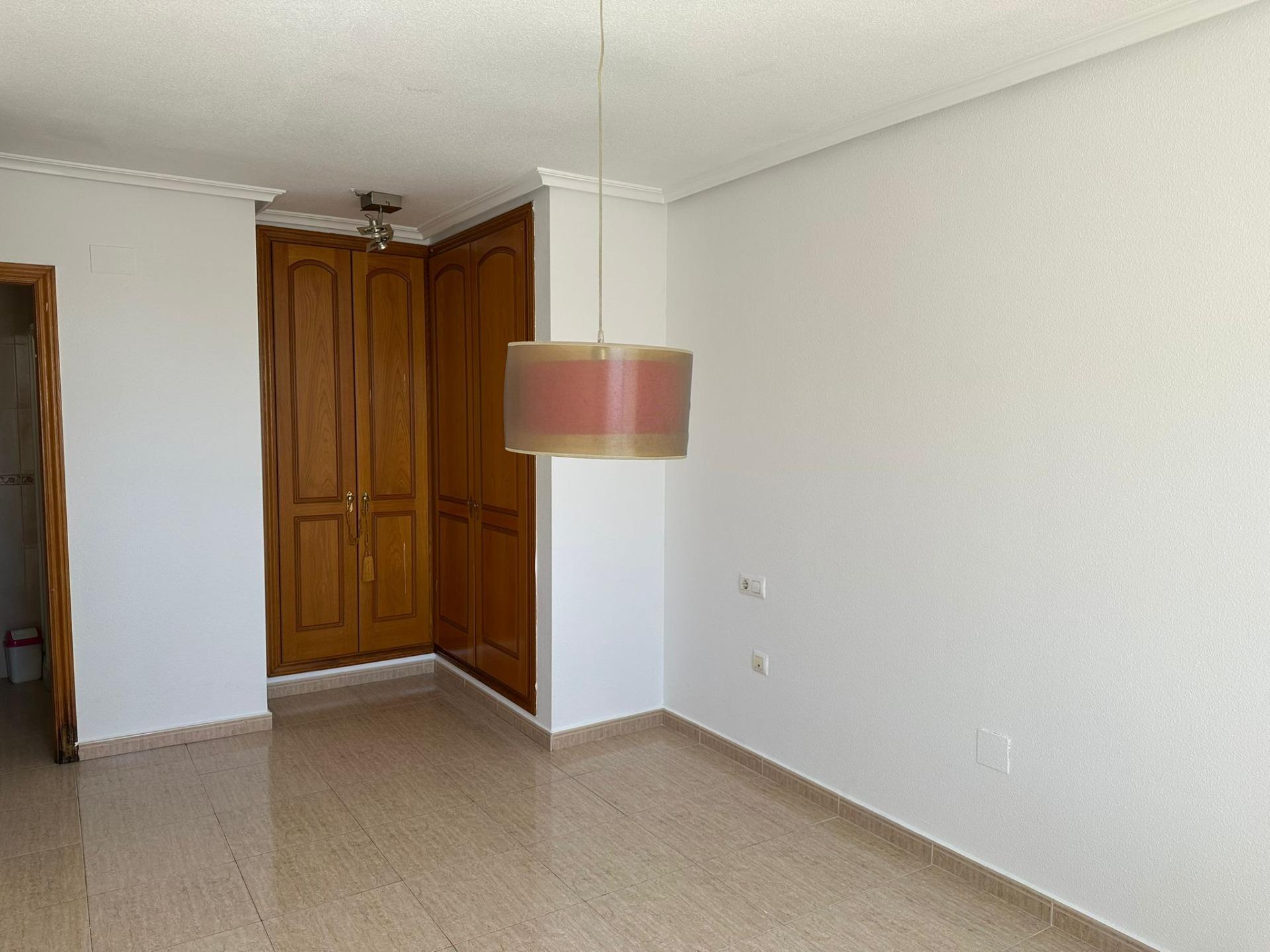 For sale - 2 Bedroom 2 Bathroom Apartment in Torrevieja - Centro  - Alicante