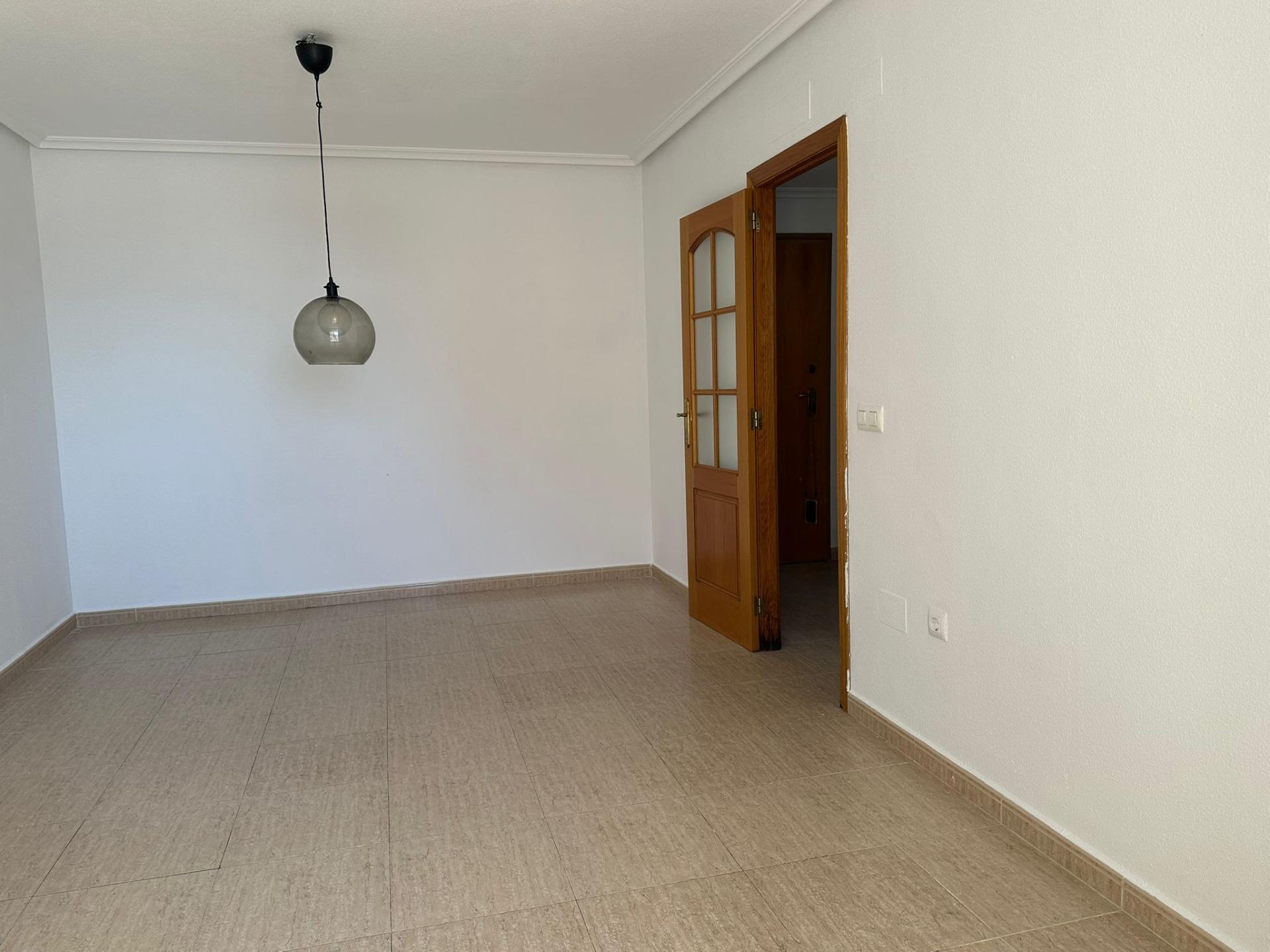 For sale - 2 Bedroom 2 Bathroom Apartment in Torrevieja - Centro  - Alicante