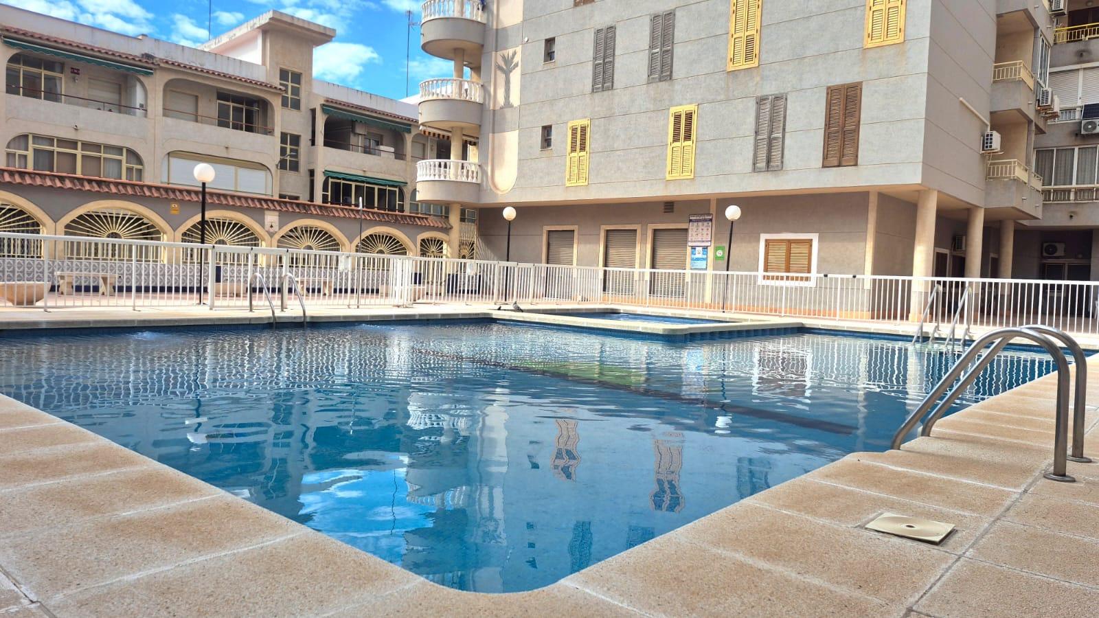 For sale - 2 Bedroom 1 Bathroom Apartment in Torrevieja - Acequion  - Alicante