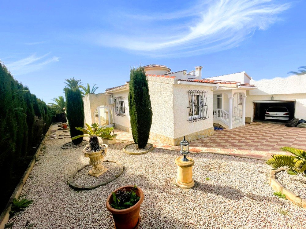 Sold - 3 Bedroom 2 Bathroom Villa in Ciudad Quesada - Costa Blanca  - Alicante