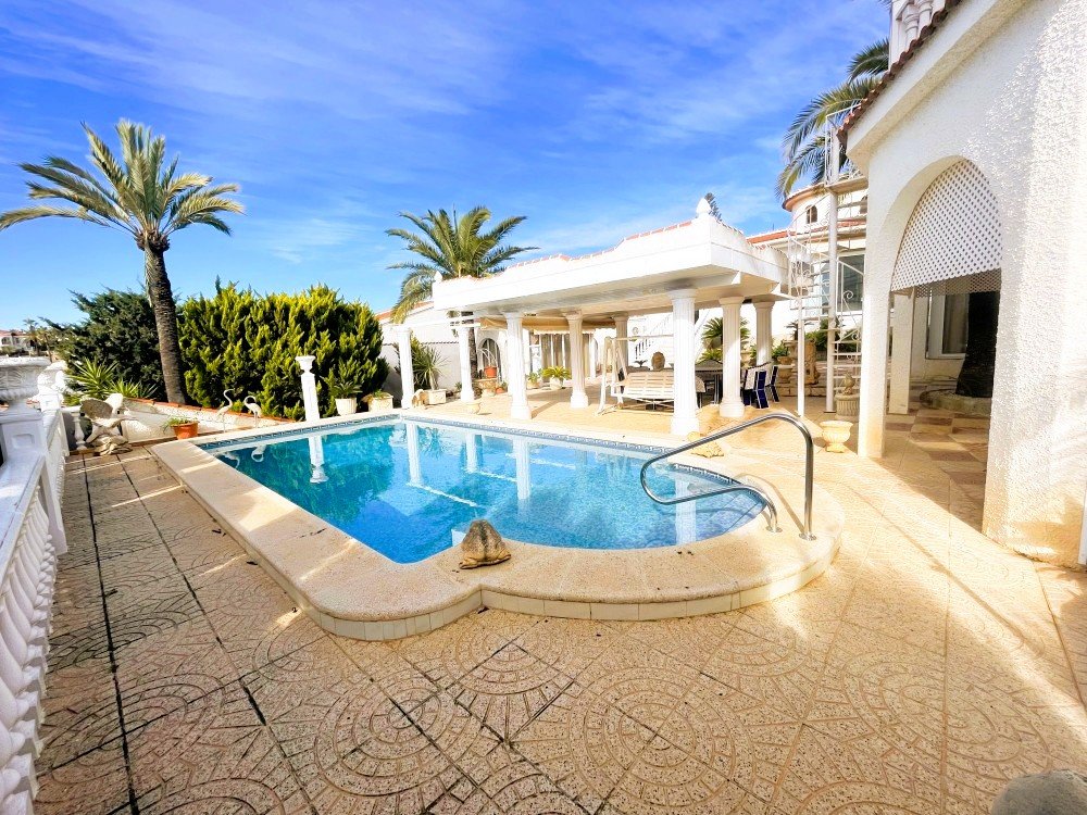 Sold - 3 Bedroom 2 Bathroom Villa in Ciudad Quesada - Costa Blanca  - Alicante