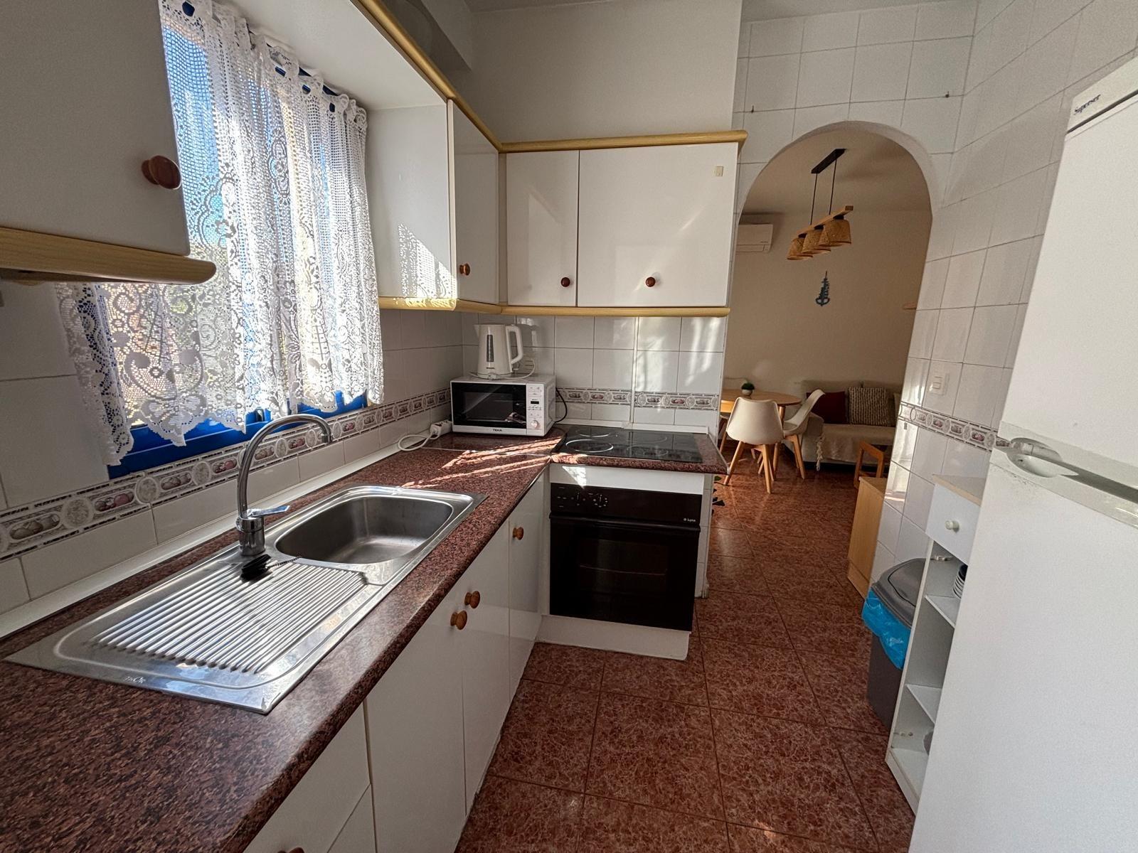 For sale - 3 Bedroom 1 Bathroom Apartment in Torrevieja - Playa De Los Locos  - Alicante