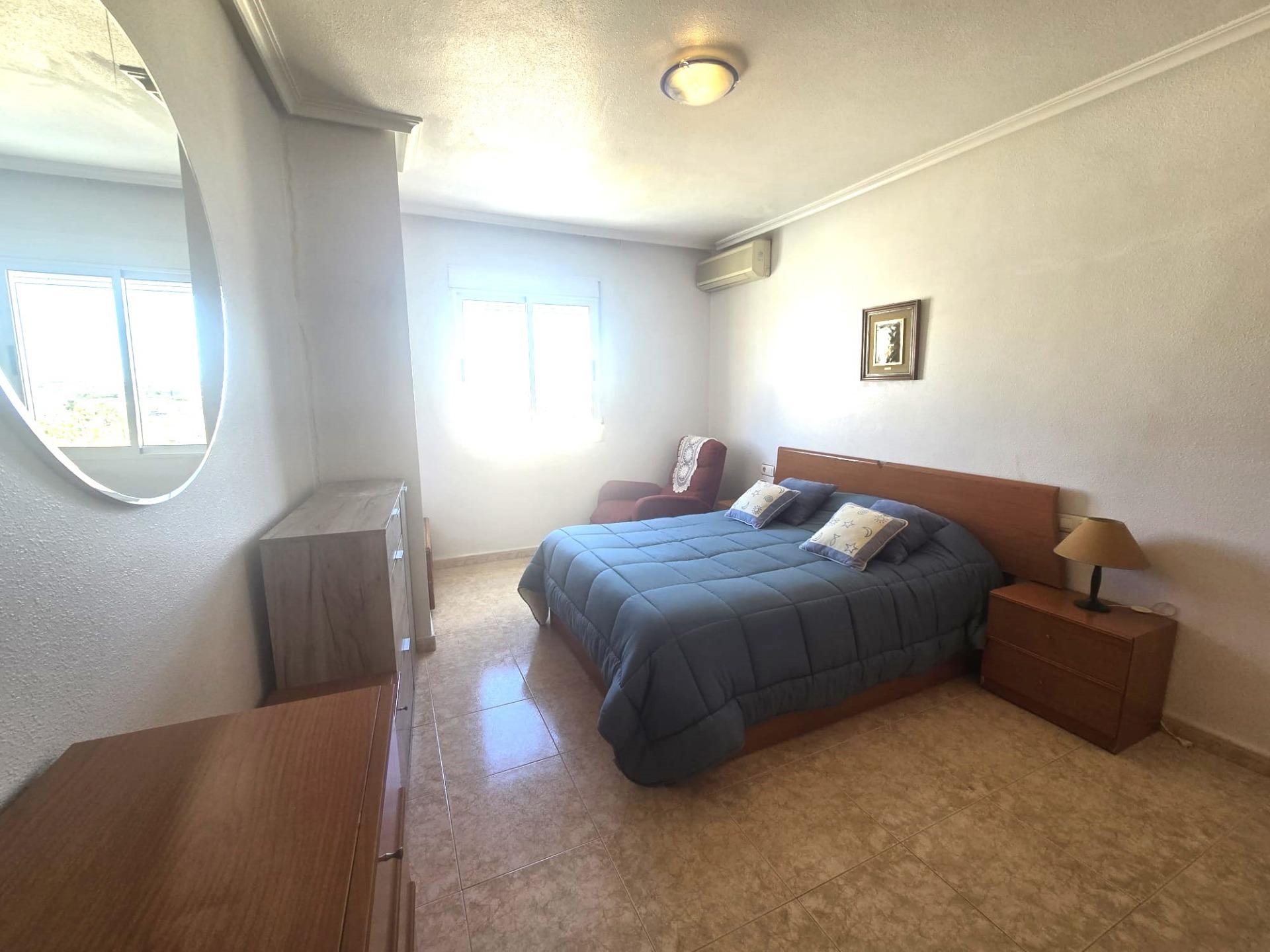 For sale - 2 Bedroom 1 Bathroom Apartment in Torrevieja - Parque Las Naciones  - Alicante