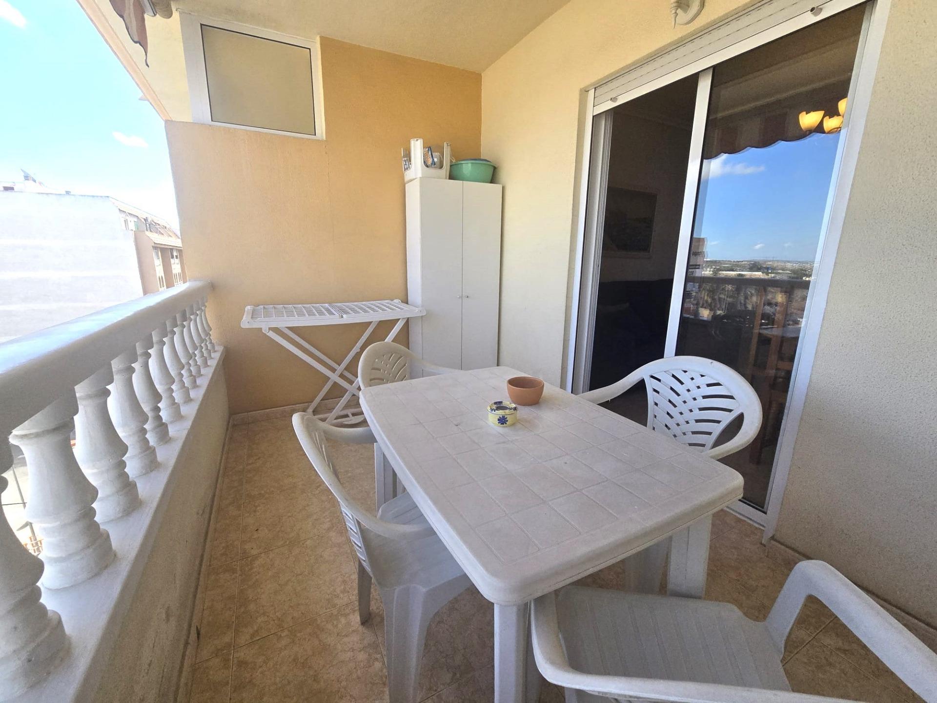 For sale - 2 Bedroom 1 Bathroom Apartment in Torrevieja - Parque Las Naciones  - Alicante