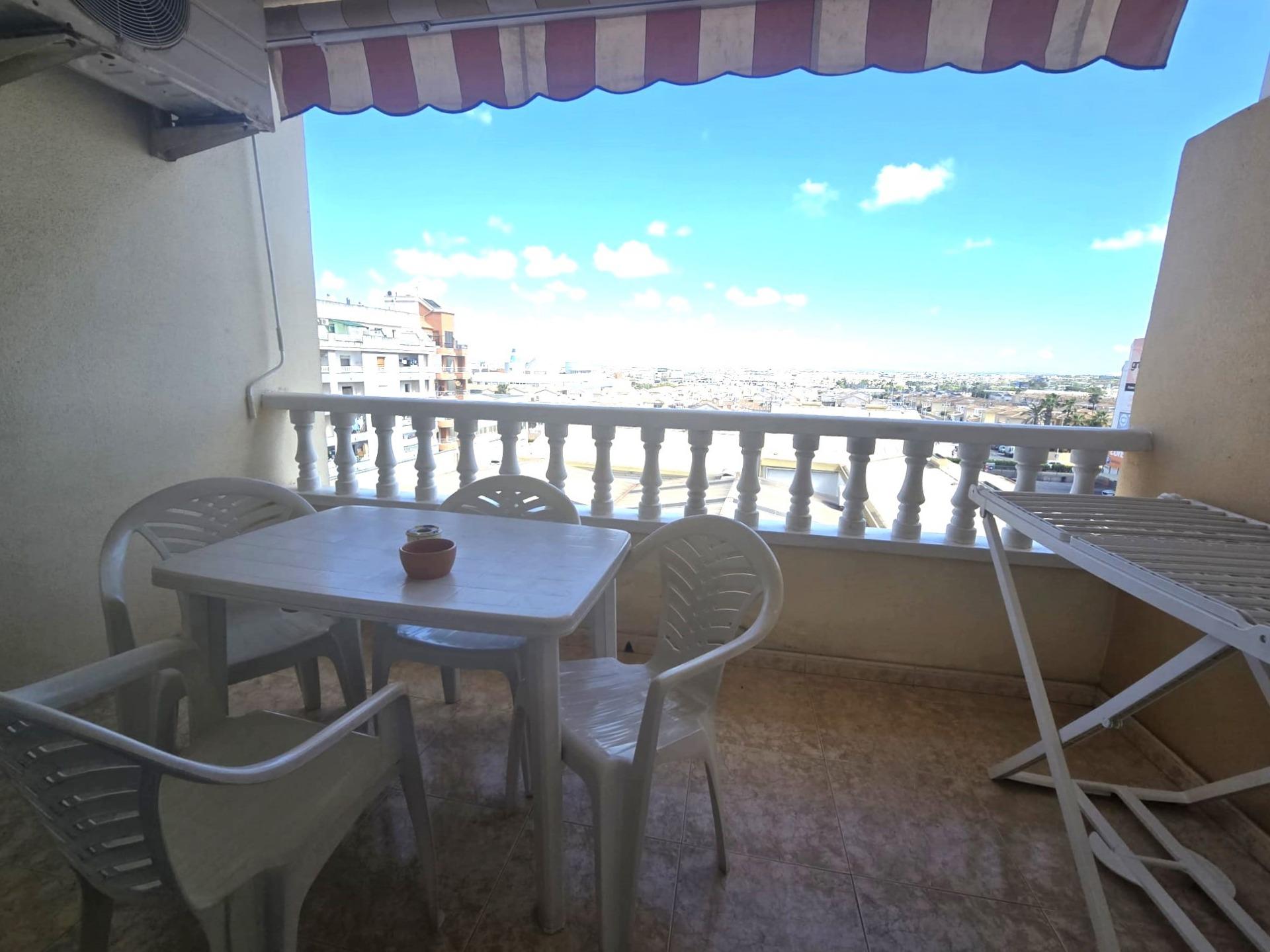 For sale - 2 Bedroom 1 Bathroom Apartment in Torrevieja - Parque Las Naciones  - Alicante