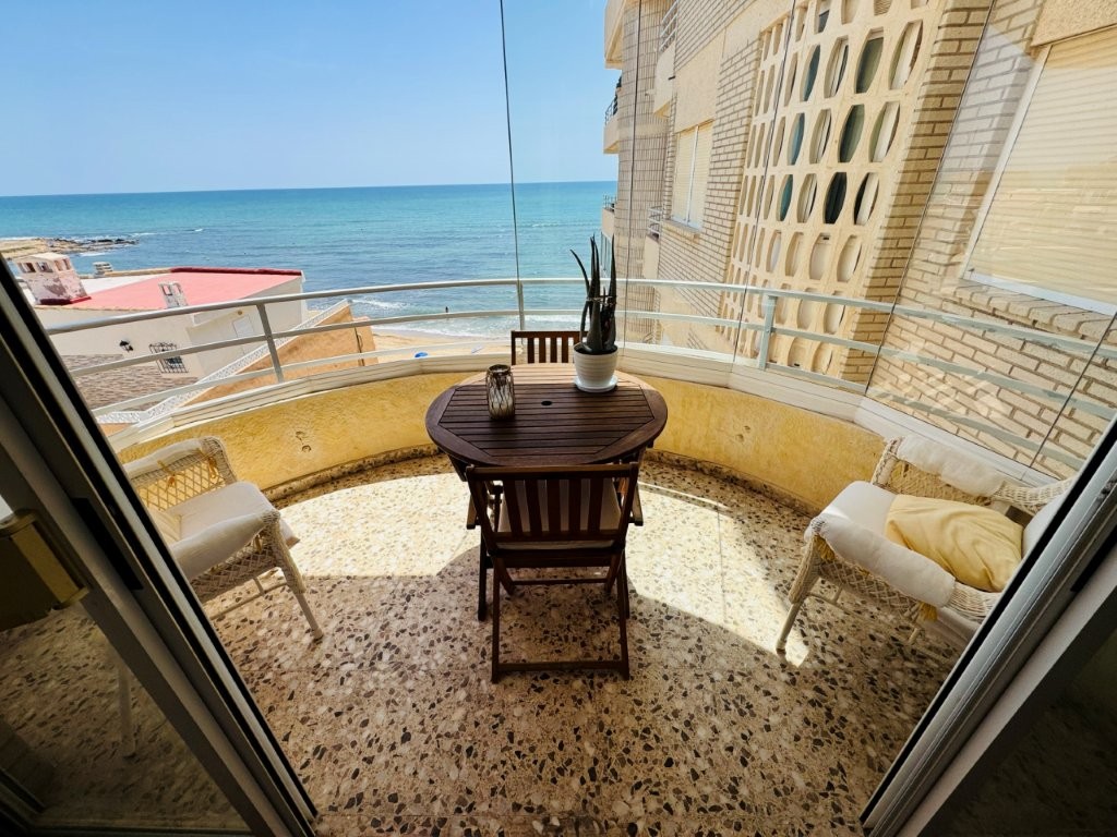 For sale - 3 Bedroom 2 Bathroom Apartment in La Mata - Costa Blanca  - Alicante