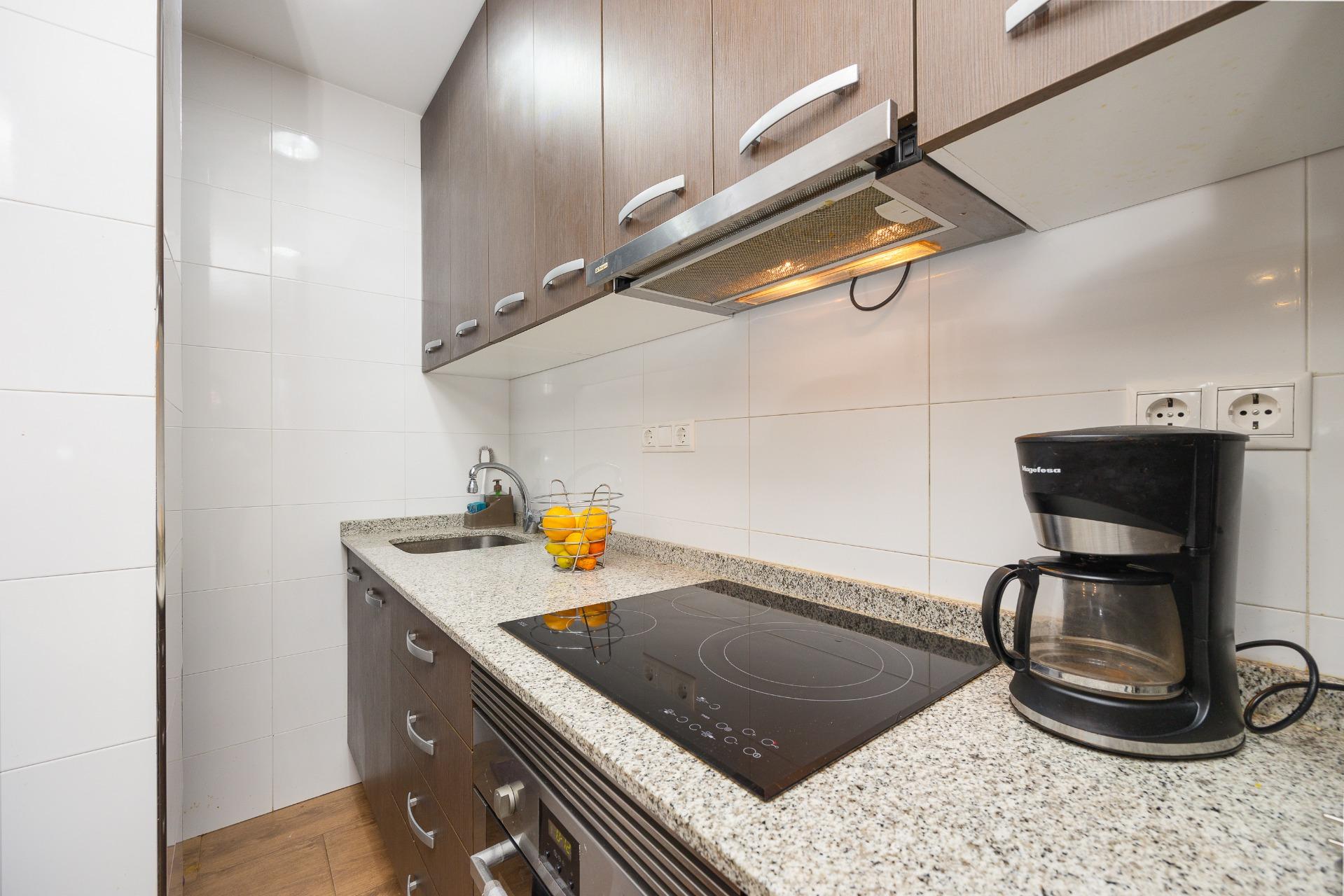 For sale - 2 Bedroom 1 Bathroom Apartment in Torrevieja - Centro  - Alicante