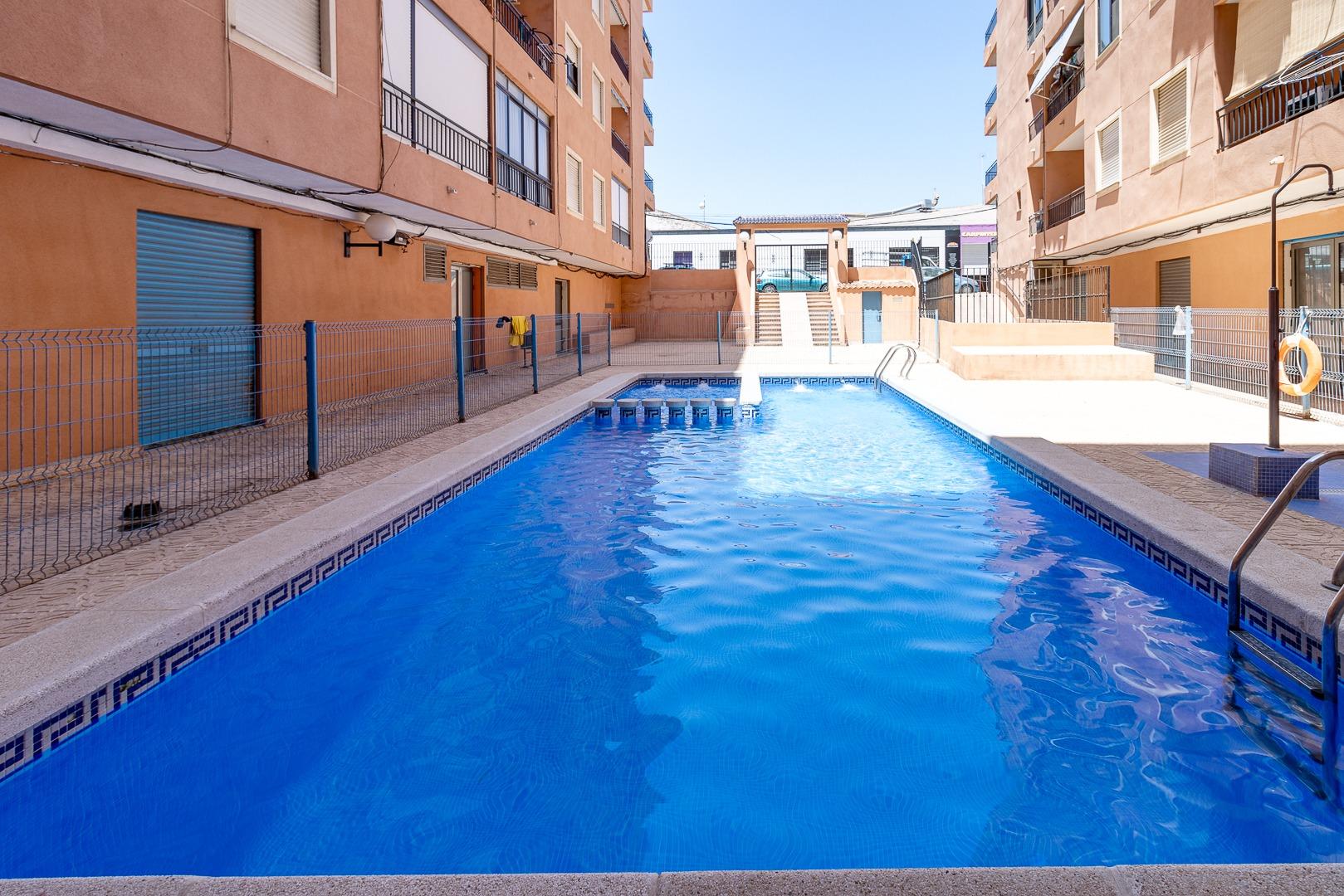 For sale - 2 Bedroom 1 Bathroom Apartment in Torrevieja - Centro  - Alicante