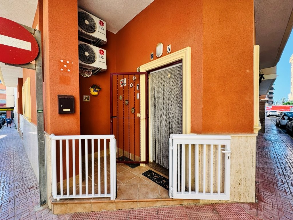 For sale - 2 Bedroom 1 Bathroom Apartment in La Mata - Costa Blanca  - Alicante