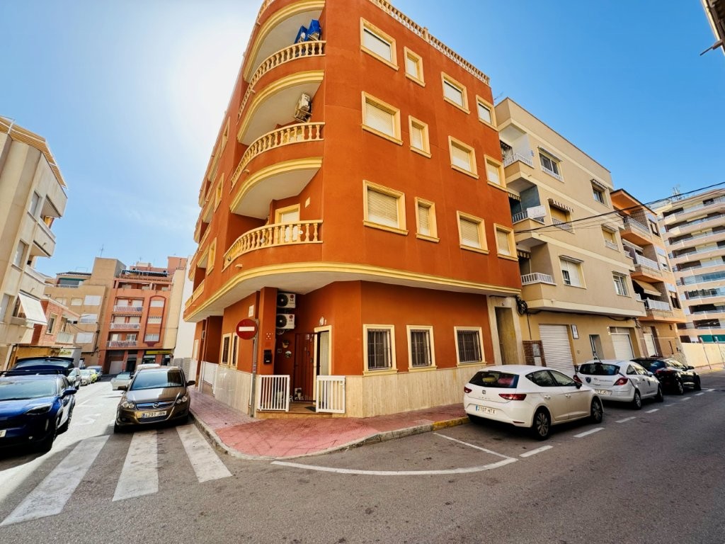For sale - 2 Bedroom 1 Bathroom Apartment in La Mata - Costa Blanca  - Alicante