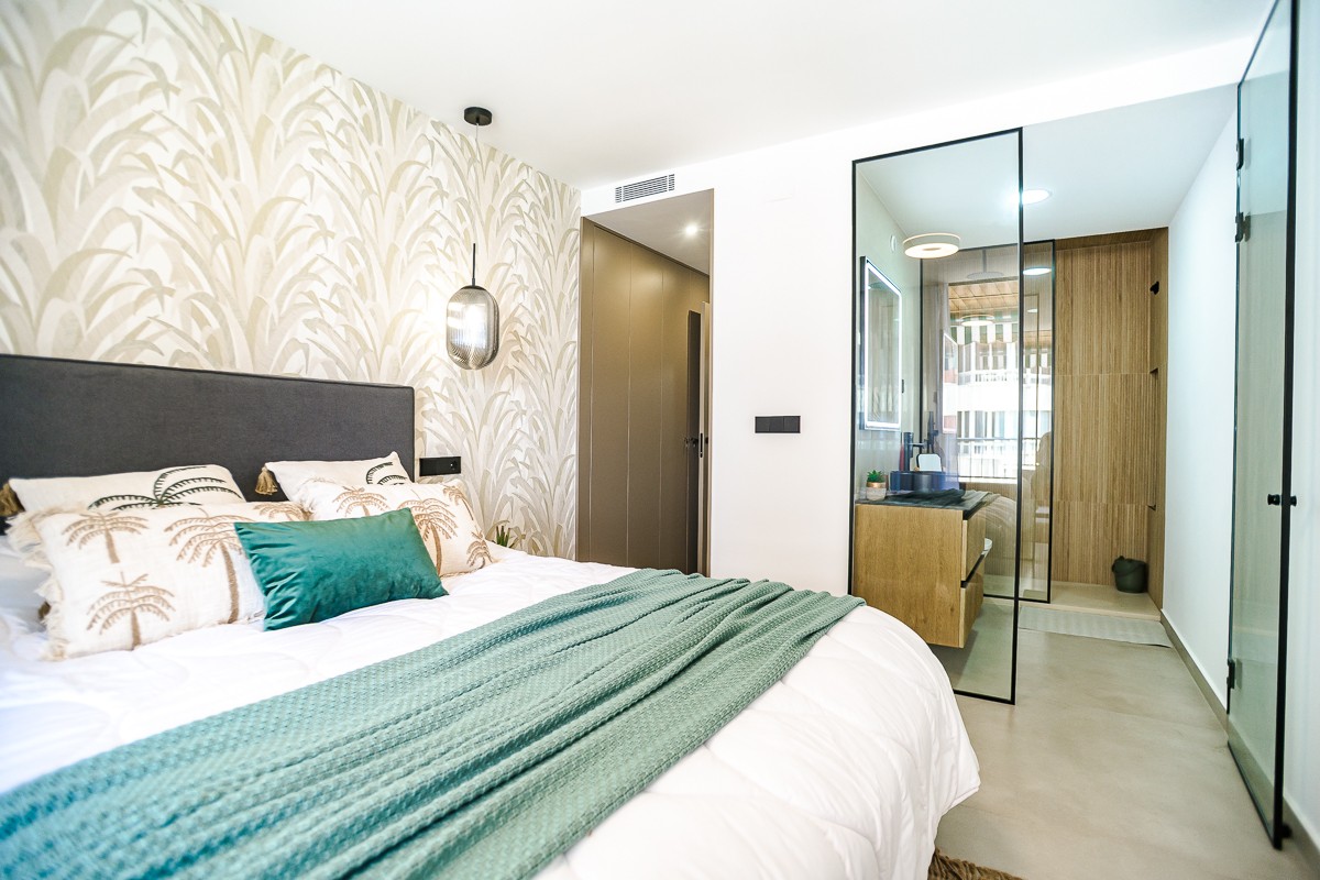 For sale - 3 Bedroom 3 Bathroom Apartment in Torrevieja - Costa Blanca  - Alicante