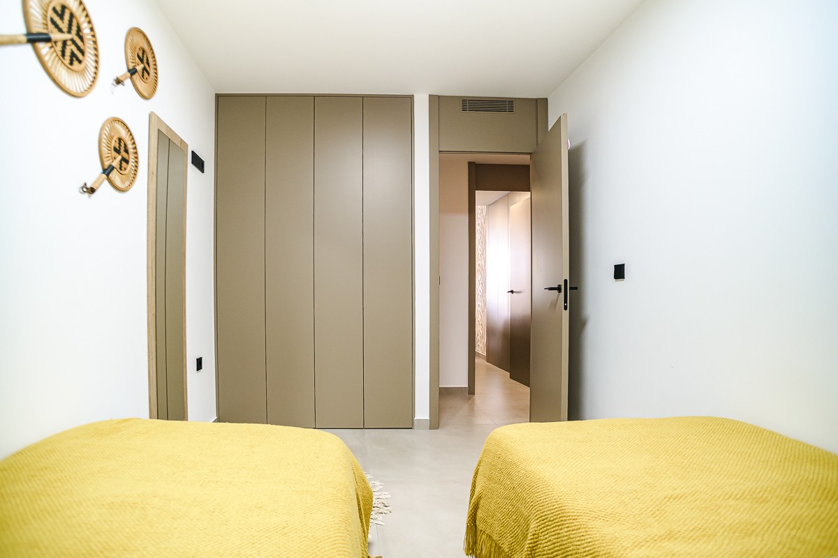 For sale - 3 Bedroom 3 Bathroom Apartment in Torrevieja - Costa Blanca  - Alicante