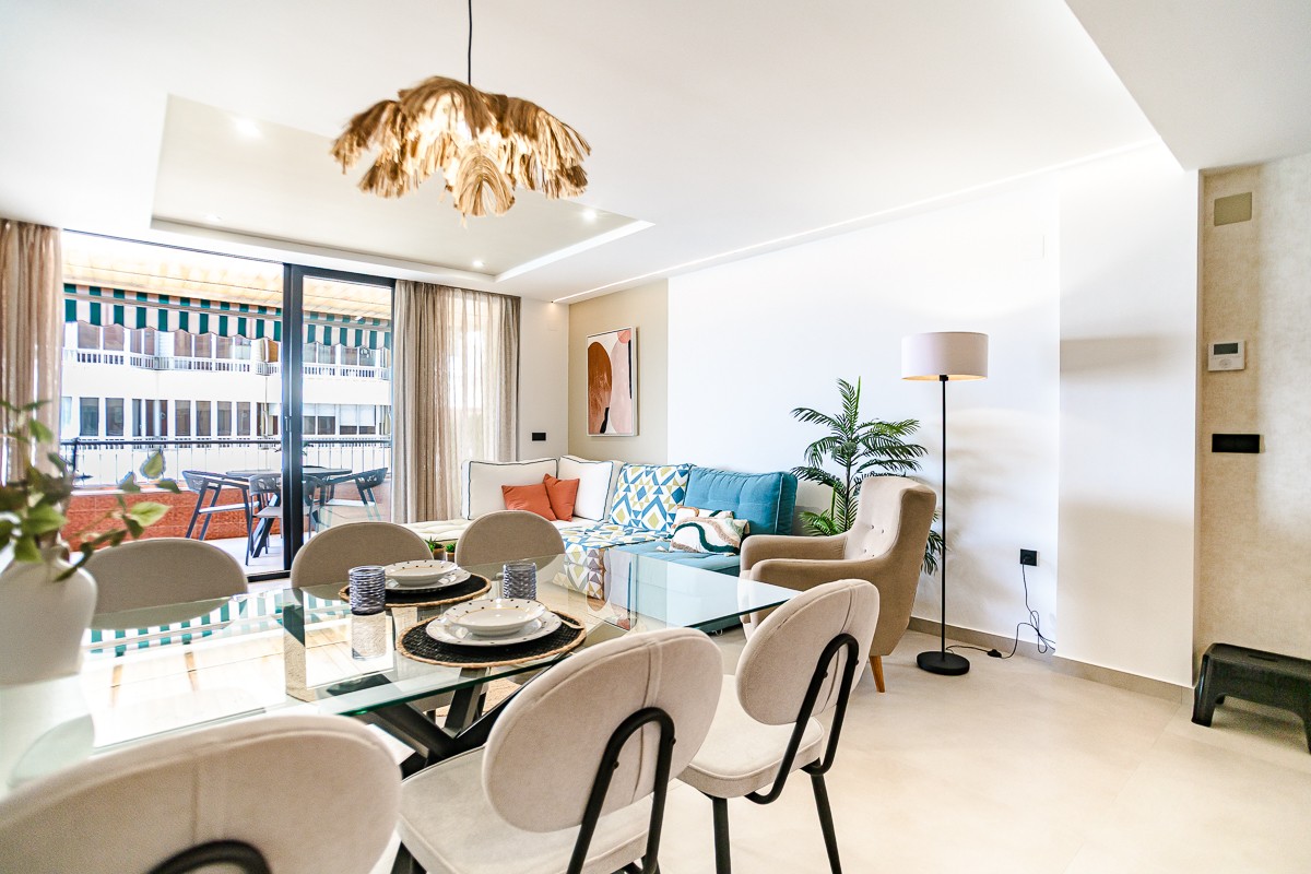 For sale - 3 Bedroom 3 Bathroom Apartment in Torrevieja - Costa Blanca  - Alicante