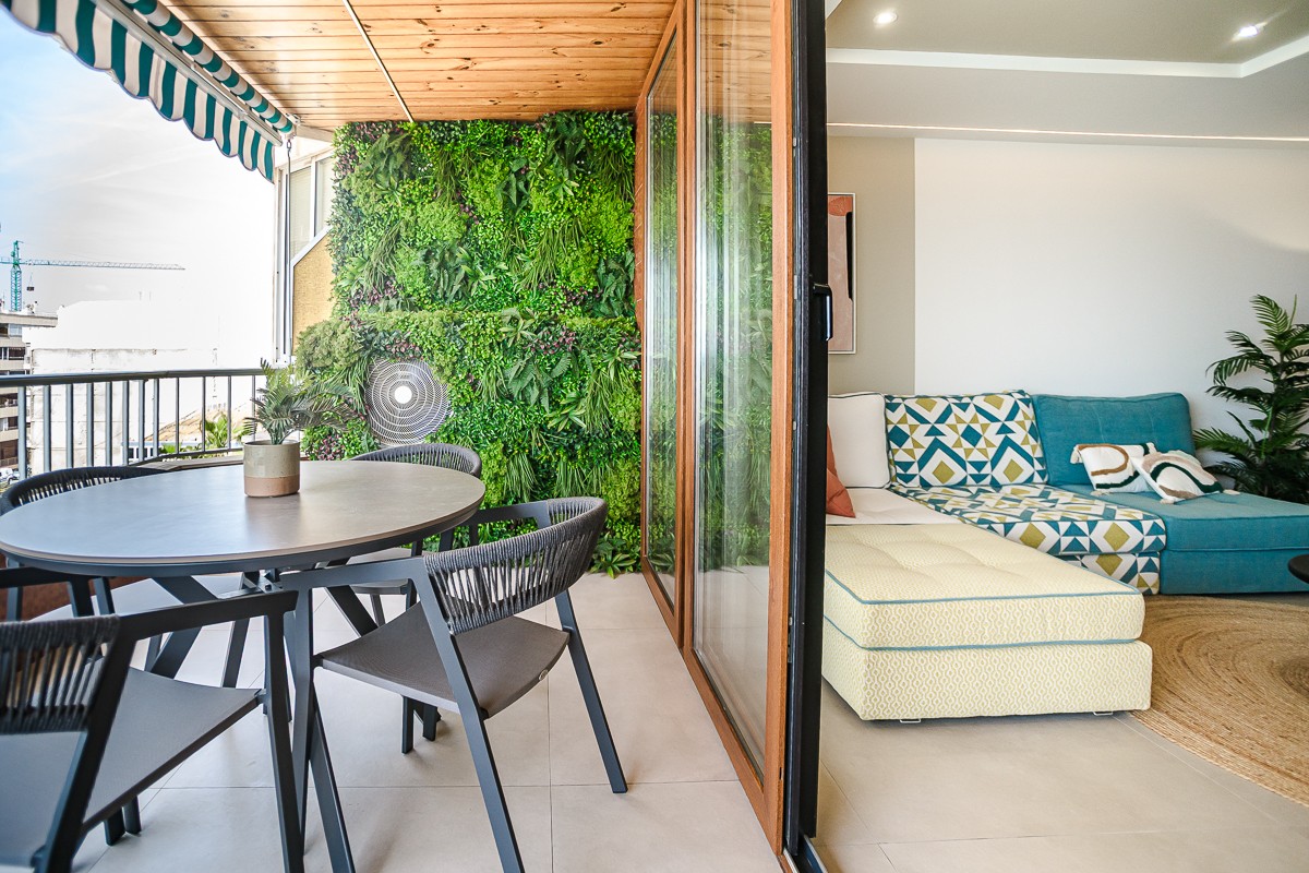 For sale - 3 Bedroom 3 Bathroom Apartment in Torrevieja - Costa Blanca  - Alicante