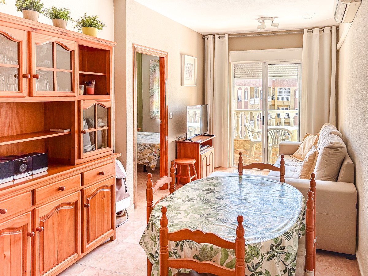 For sale - 2 Bedroom 1 Bathroom Apartment in Torrevieja - Costa Blanca  - Alicante