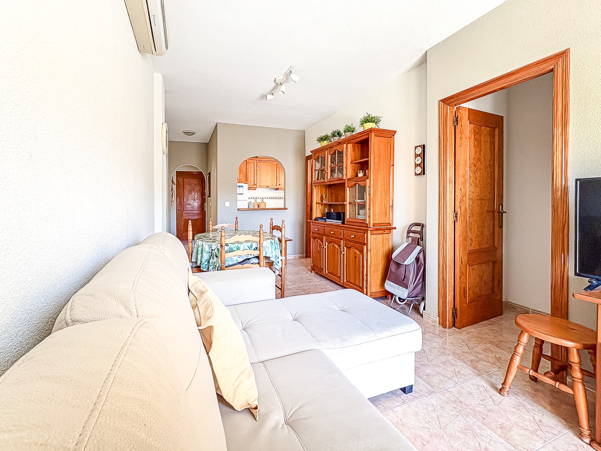 For sale - 2 Bedroom 1 Bathroom Apartment in Torrevieja - Costa Blanca  - Alicante