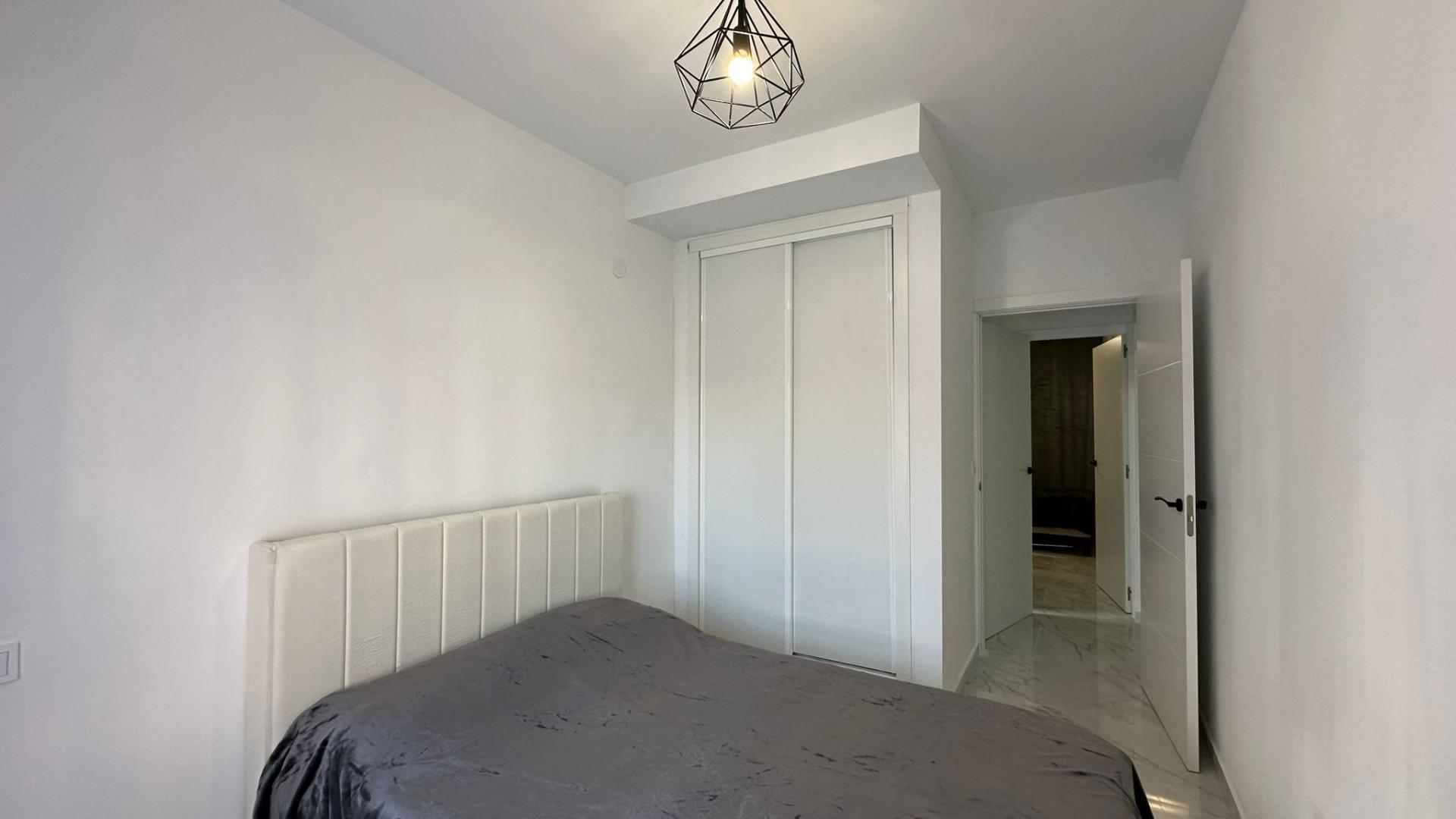 For sale - 2 Bedroom 1 Bathroom Apartment in Torrevieja - Torrevieja  - Alicante