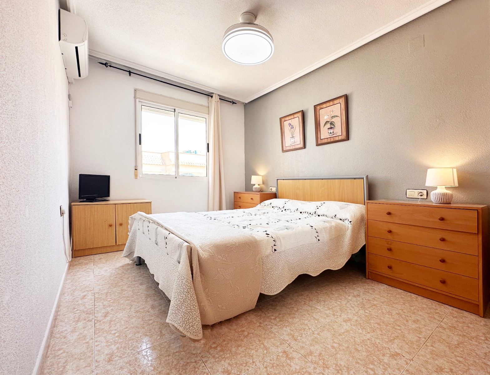 For sale - 2 Bedroom 1 Bathroom Bungalow in Torrevieja - Costa Blanca  - Alicante