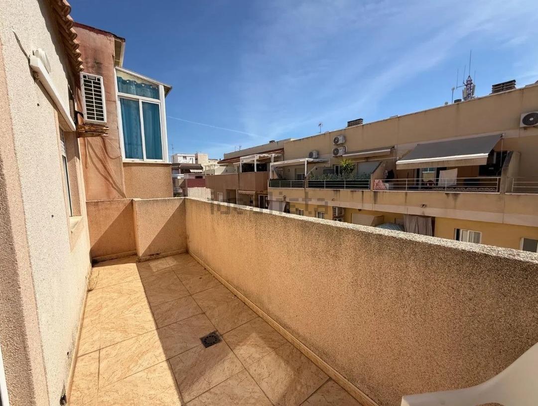 For sale - 2 Bedroom 1 Bathroom Penthouse in Torrevieja - El Molino  - Alicante