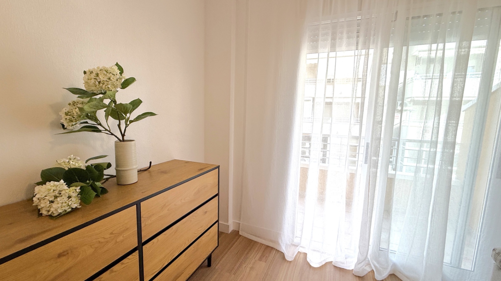 For sale - 2 Bedroom 1 Bathroom Apartment in Torrevieja - Costa Blanca  - Alicante