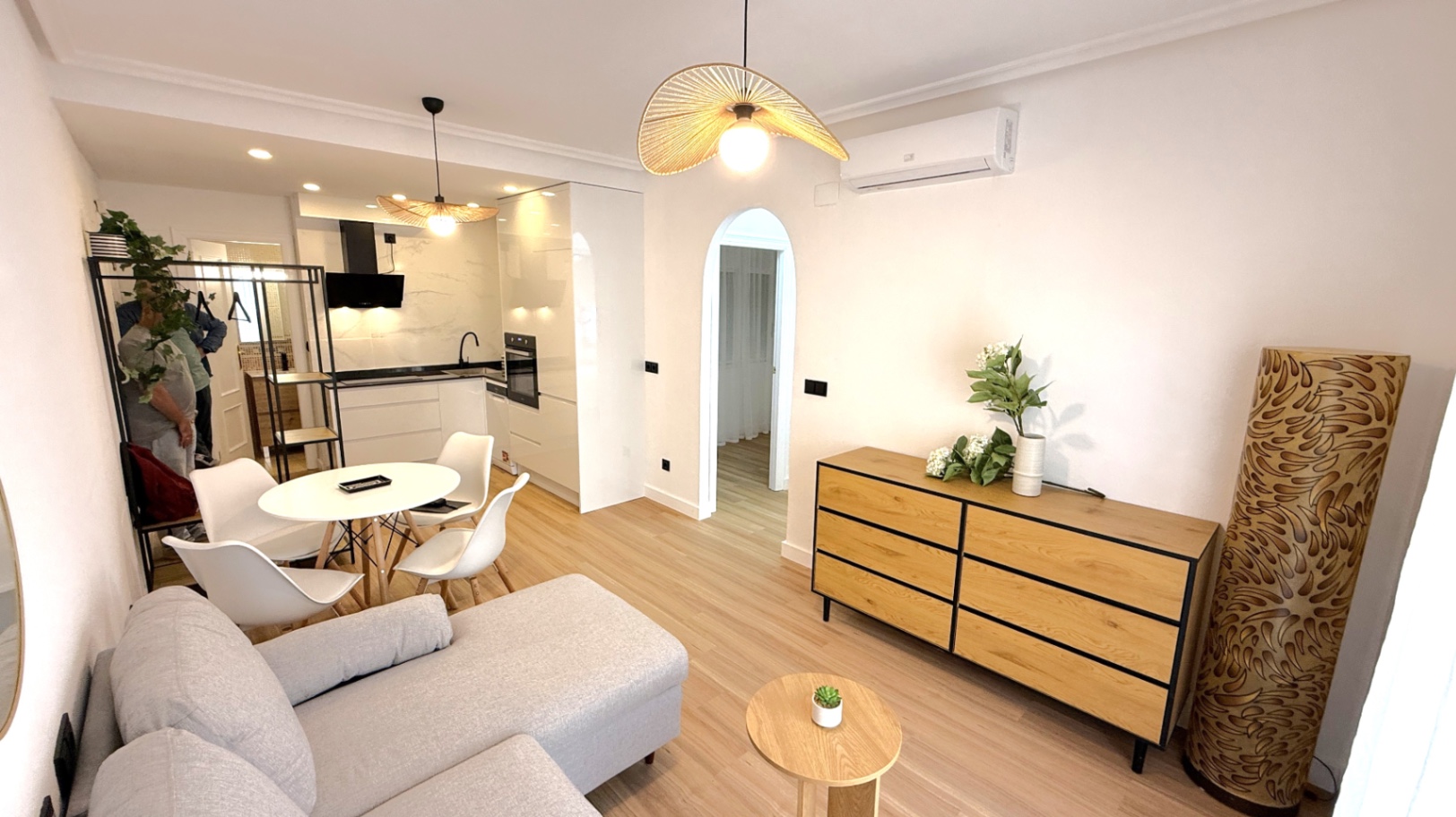 For sale - 2 Bedroom 1 Bathroom Apartment in Torrevieja - Costa Blanca  - Alicante