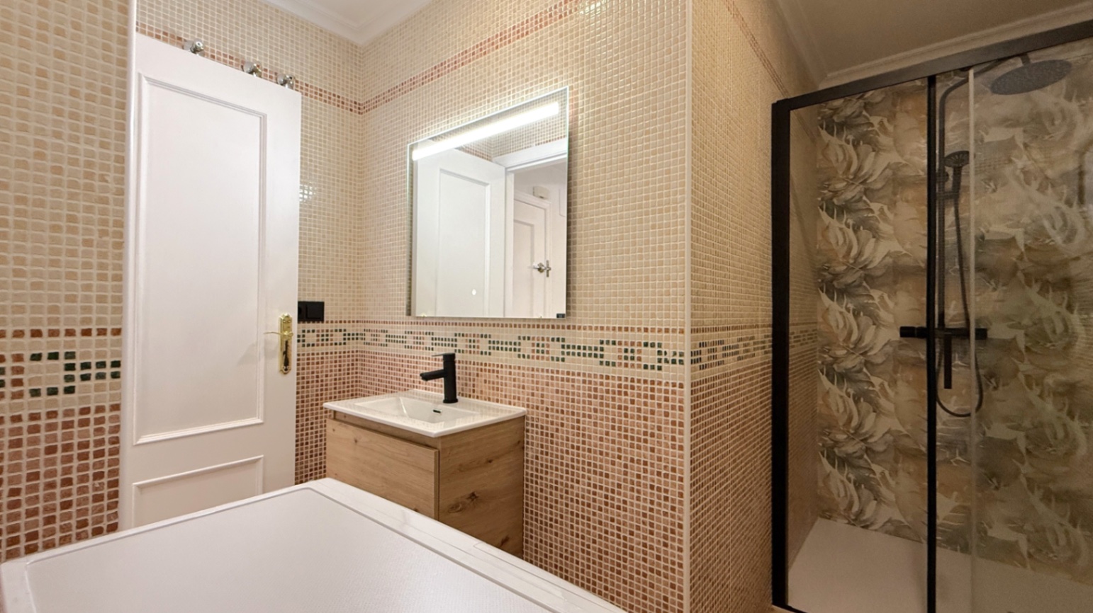 For sale - 2 Bedroom 1 Bathroom Apartment in Torrevieja - Costa Blanca  - Alicante