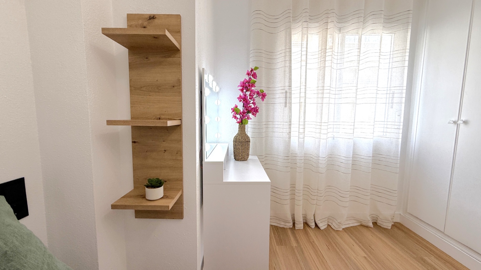 For sale - 2 Bedroom 1 Bathroom Apartment in Torrevieja - Costa Blanca  - Alicante