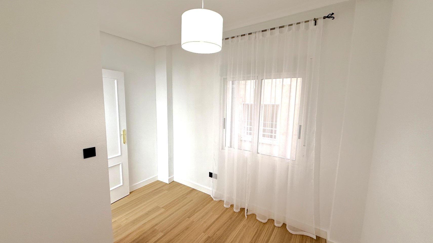 For sale - 2 Bedroom 1 Bathroom Apartment in Torrevieja - Costa Blanca  - Alicante