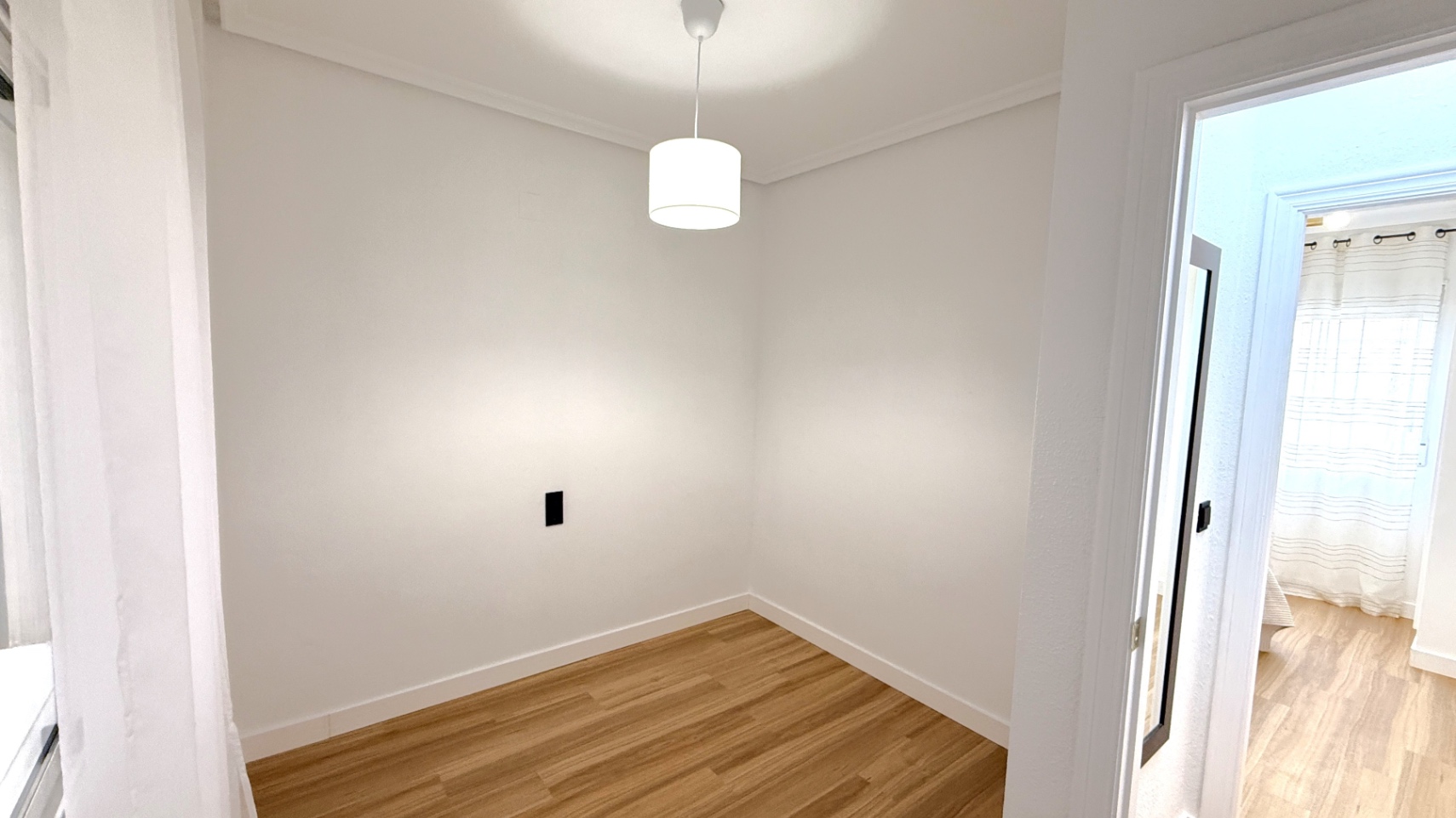 For sale - 2 Bedroom 1 Bathroom Apartment in Torrevieja - Costa Blanca  - Alicante