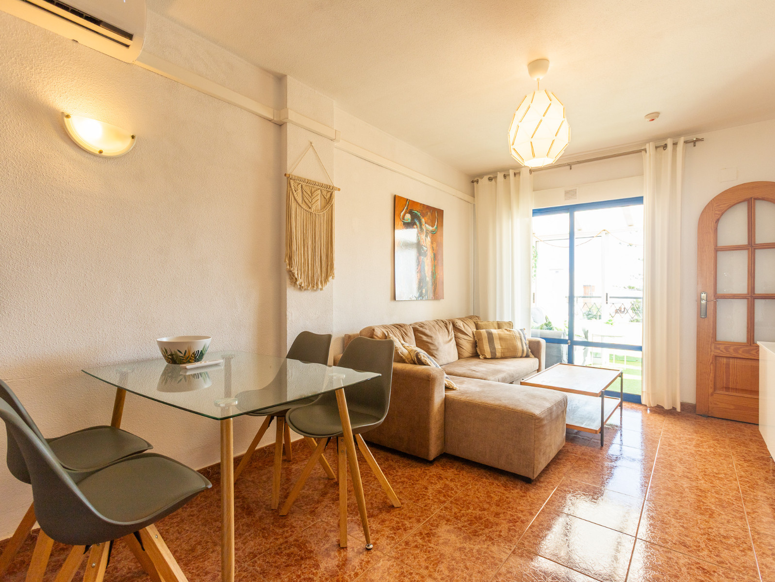 For sale - 2 Bedroom 1 Bathroom Apartment in Torrevieja - Costa Blanca  - Alicante