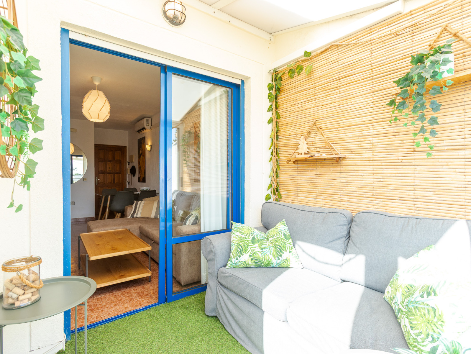 For sale - 2 Bedroom 1 Bathroom Apartment in Torrevieja - Costa Blanca  - Alicante