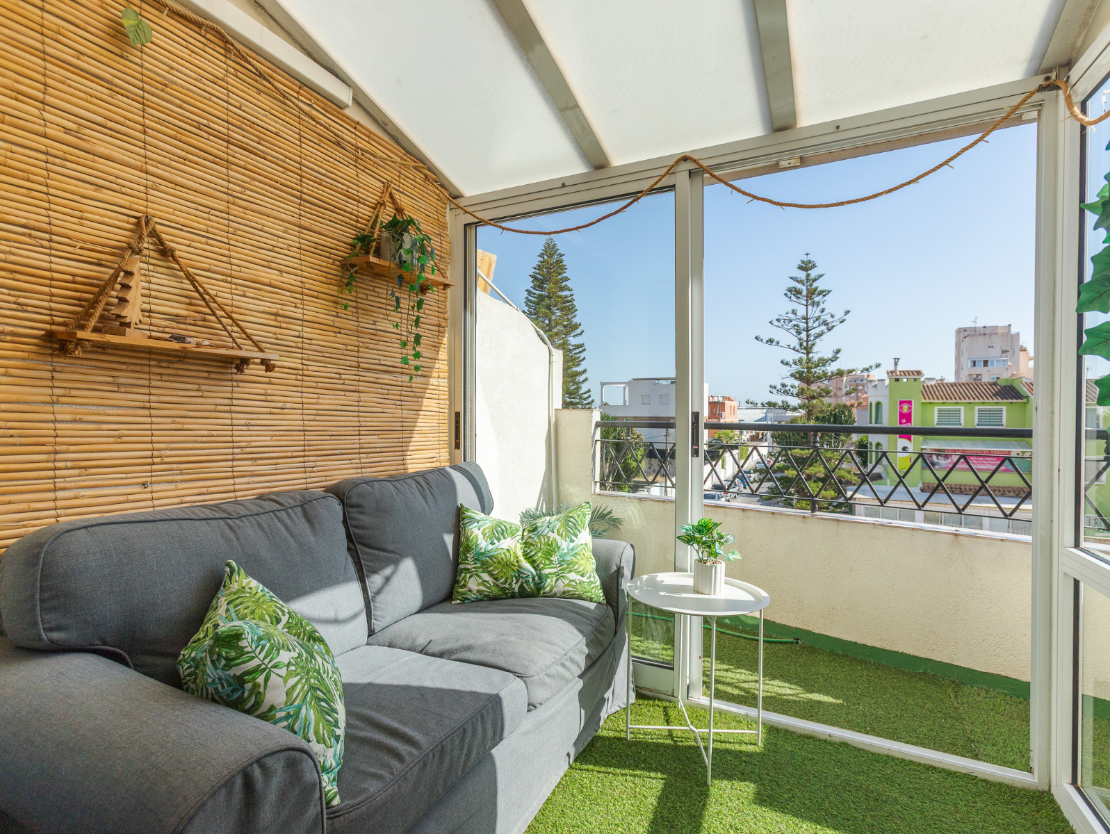For sale - 2 Bedroom 1 Bathroom Apartment in Torrevieja - Costa Blanca  - Alicante