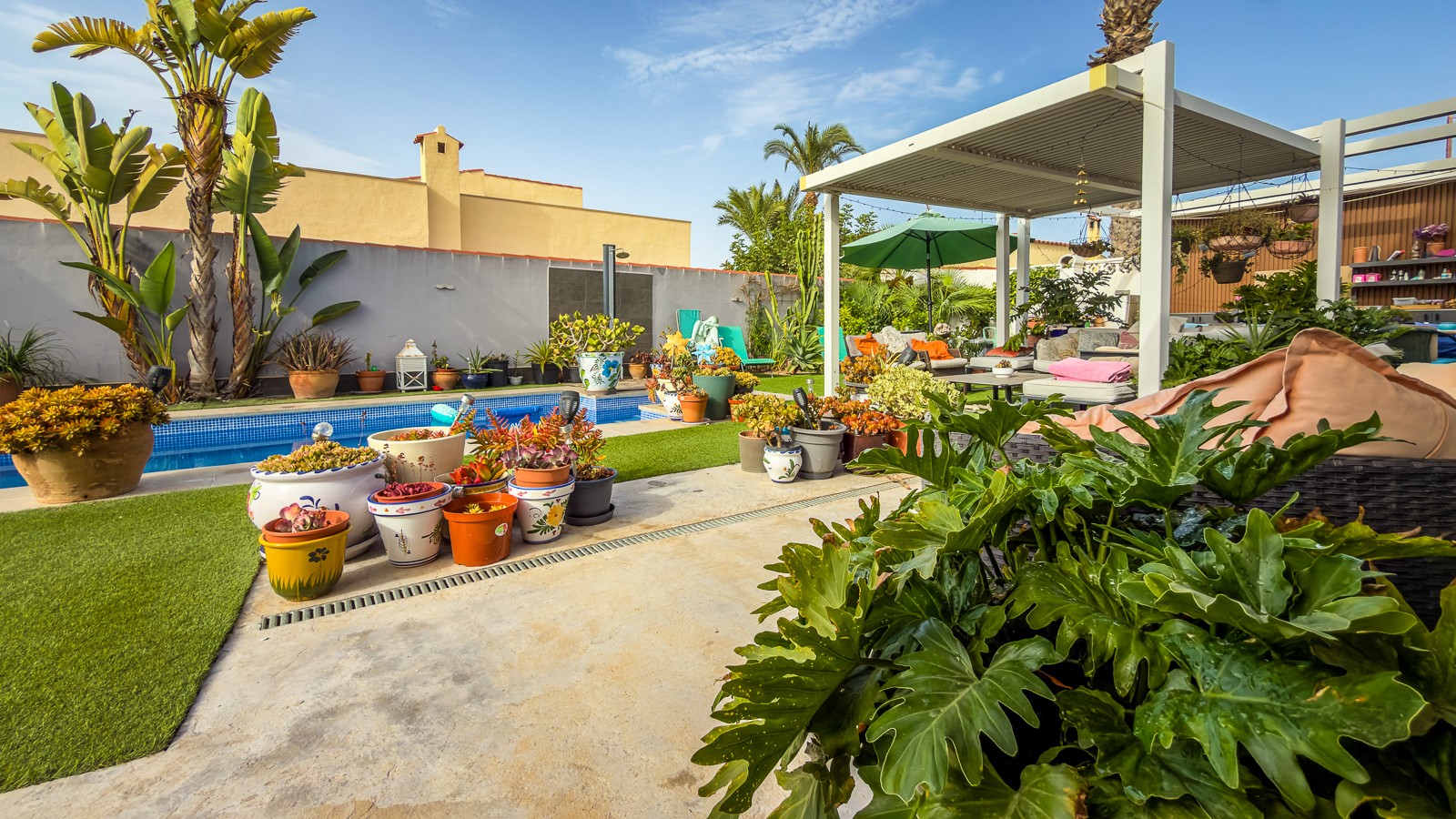 For sale - 2 Bedroom 2 Bathroom Villa in Torrevieja - Costa Blanca  - Alicante