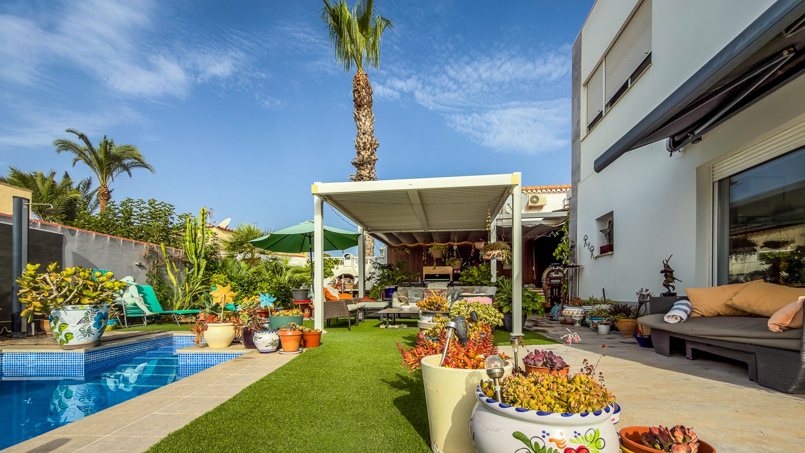 For sale - 2 Bedroom 2 Bathroom Villa in Torrevieja - Costa Blanca  - Alicante