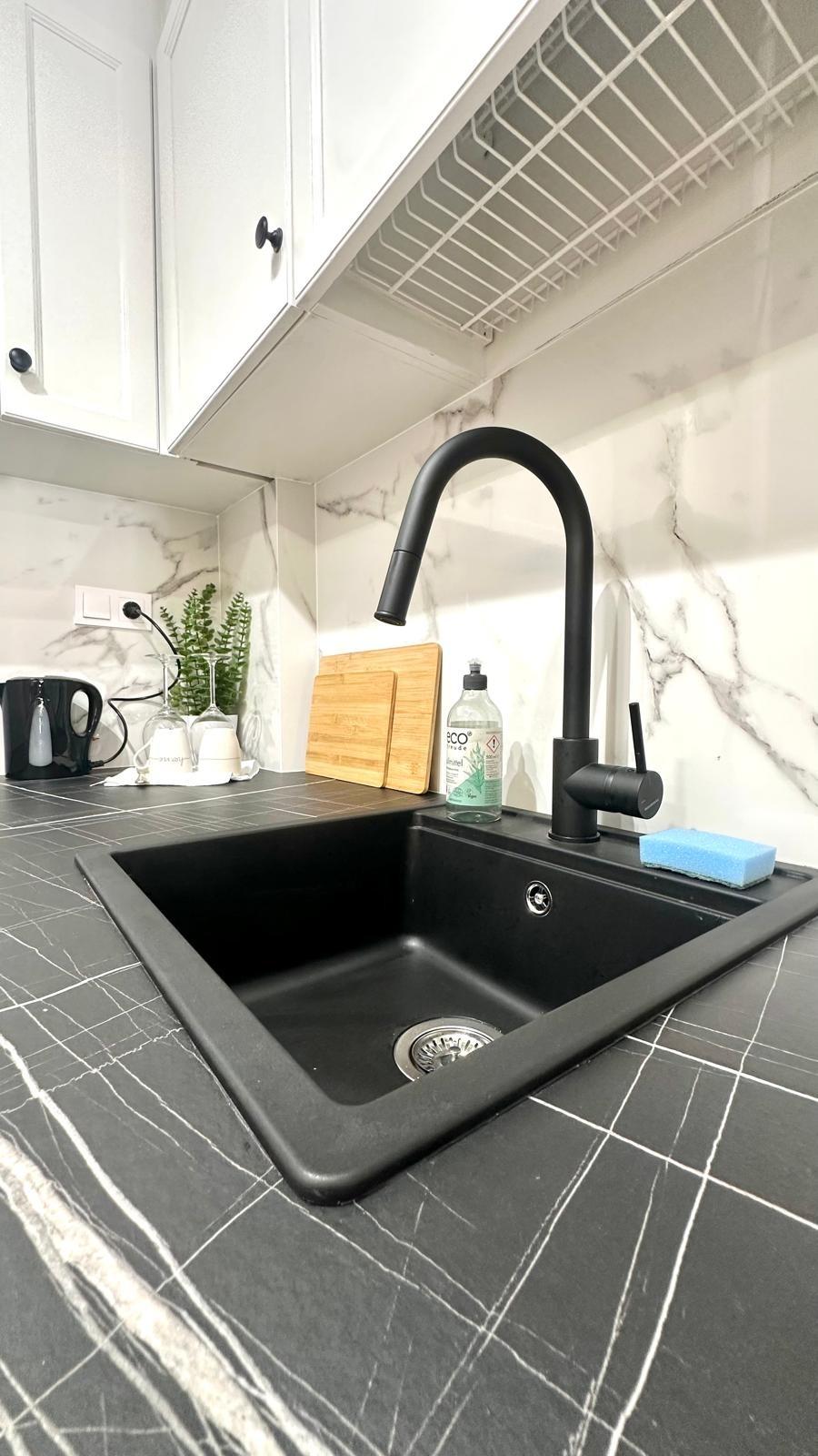For sale - 2 Bedroom 1 Bathroom Apartment in Torrevieja - Centro  - Alicante
