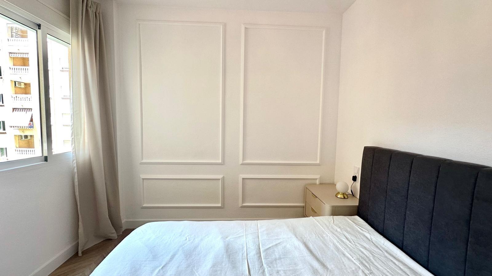 For sale - 2 Bedroom 1 Bathroom Apartment in Torrevieja - Centro  - Alicante