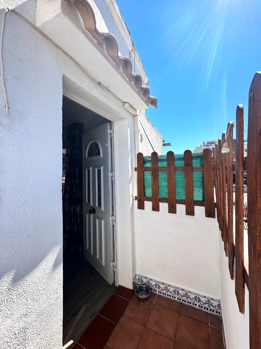 For sale - 2 Bedroom 1 Bathroom Bungalow in Orihuela Costa - Costa Blanca  - Alicante