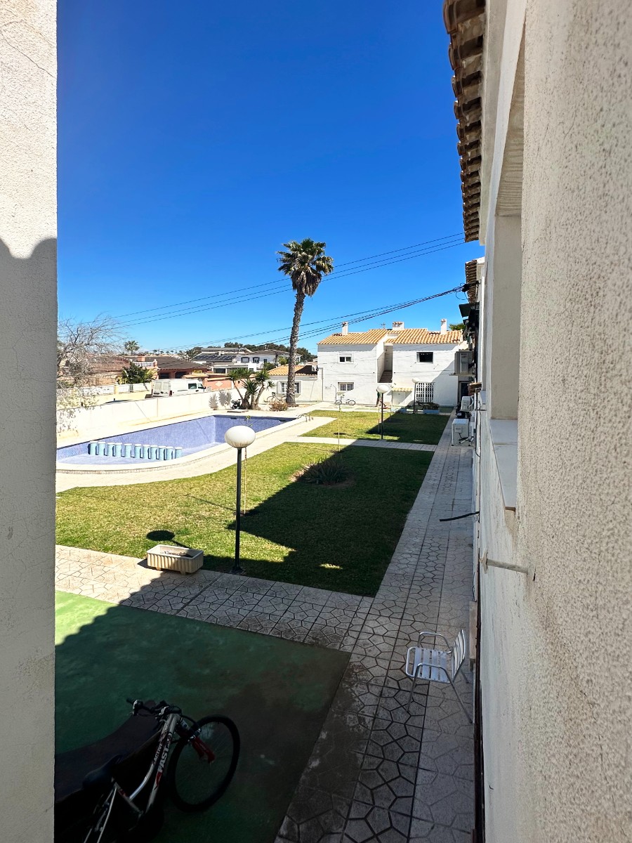For sale - 2 Bedroom 1 Bathroom Bungalow in Orihuela Costa - Costa Blanca  - Alicante