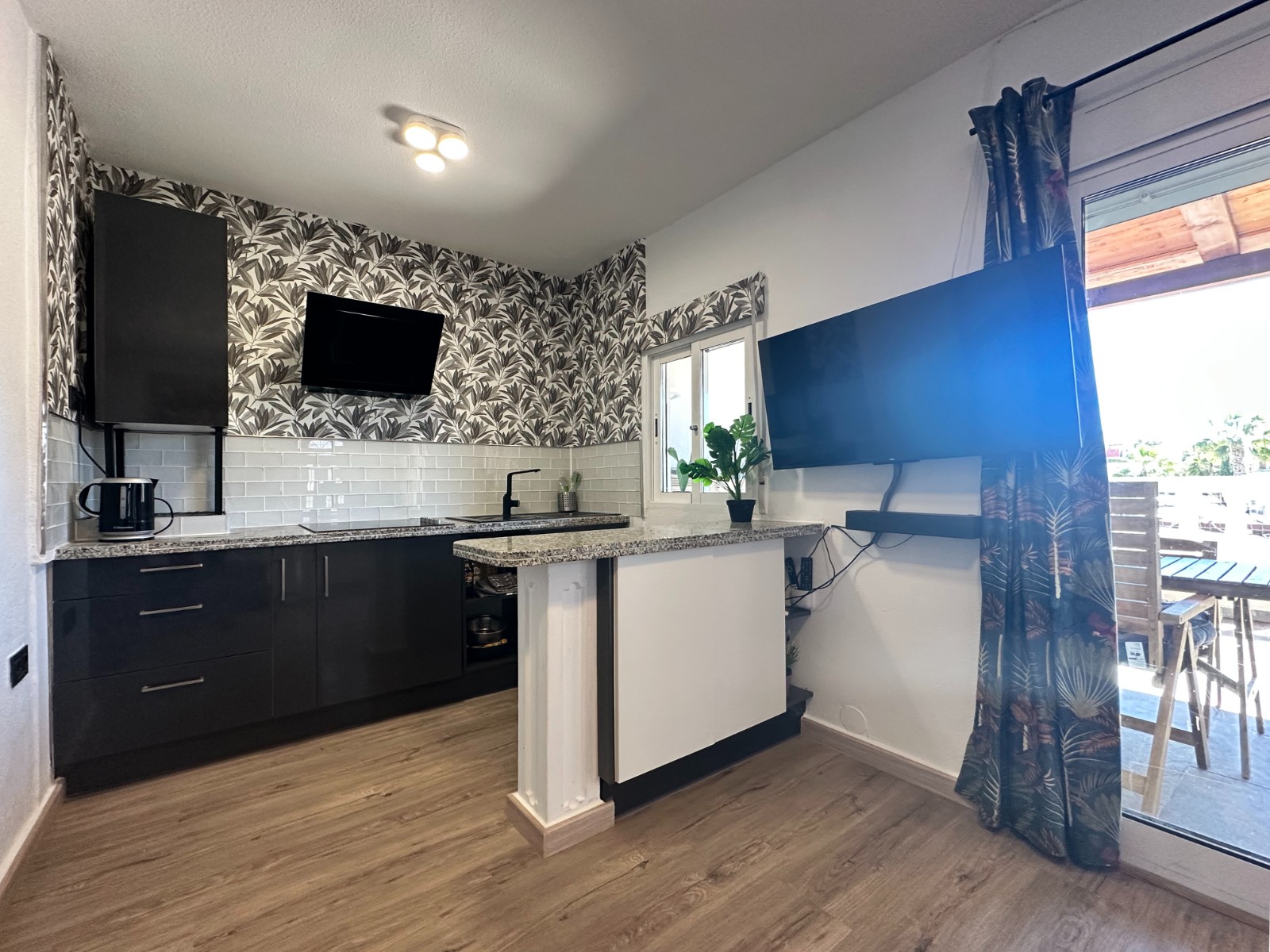 For sale - 2 Bedroom 1 Bathroom Bungalow in Orihuela Costa - Costa Blanca  - Alicante