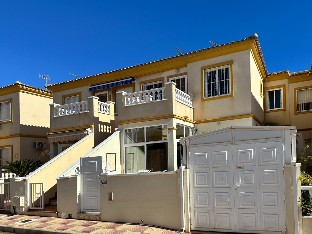 2 Bedroom 1 Bathroom Apartment in Playa Flamenca